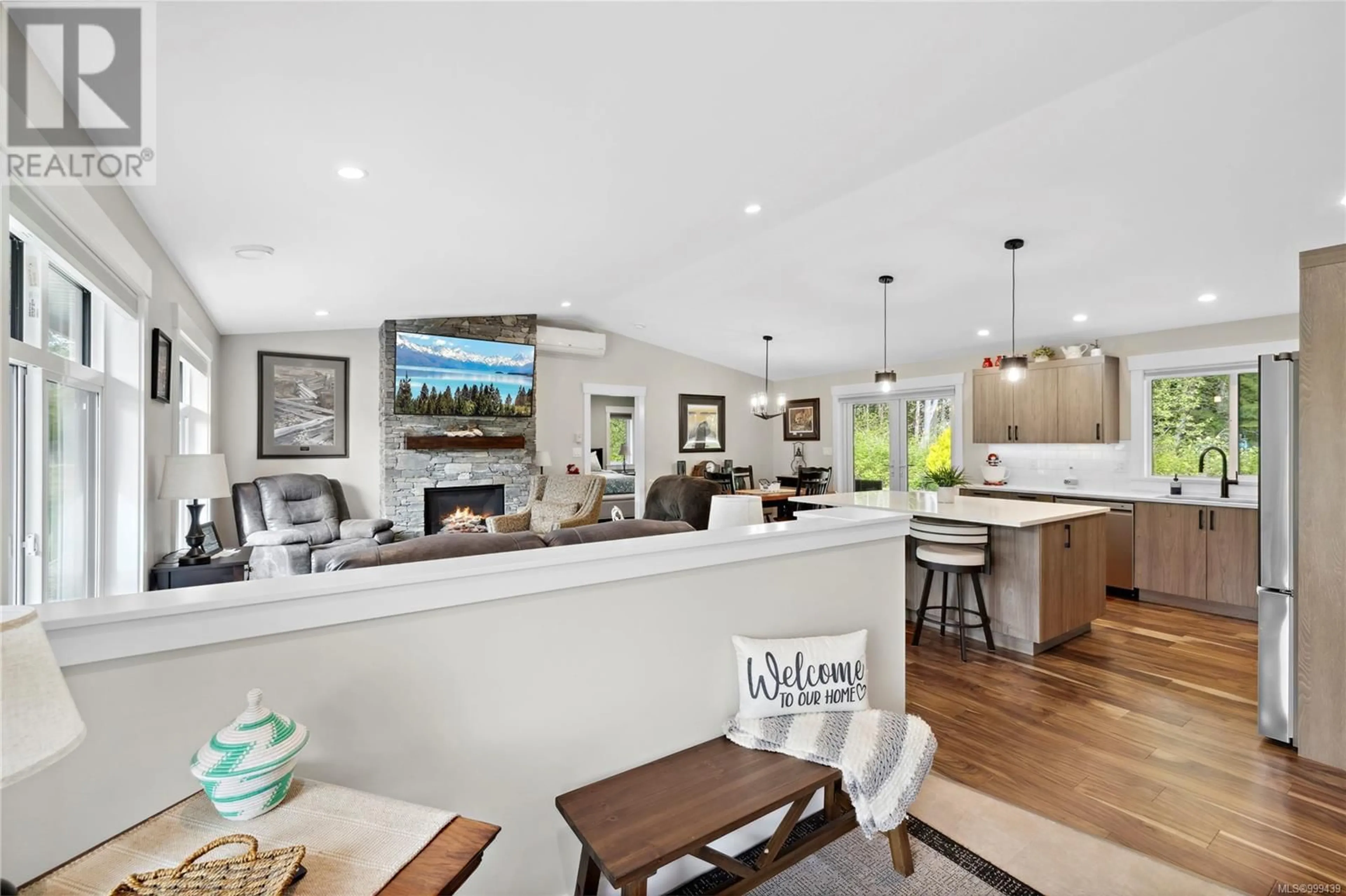 Open concept kitchen, unknown for 1905 TIMBERLAKE PLACE, Qualicum Beach British Columbia V9K2R6