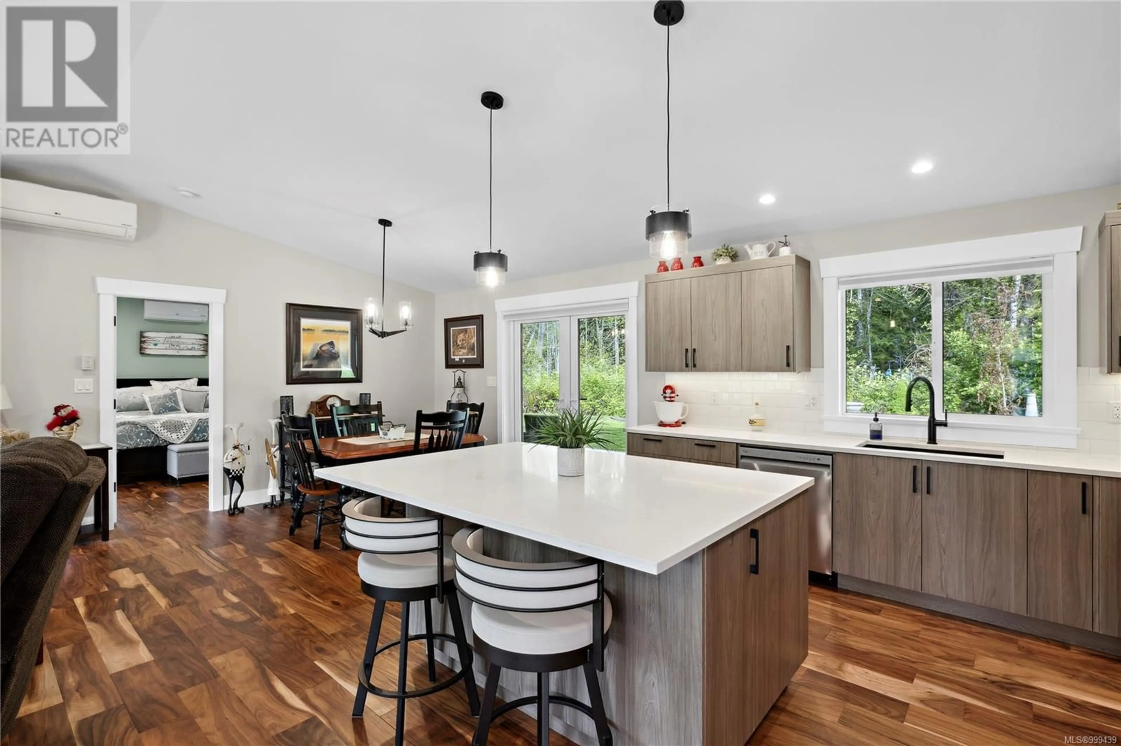 Open concept kitchen, unknown for 1905 TIMBERLAKE PLACE, Qualicum Beach British Columbia V9K2R6