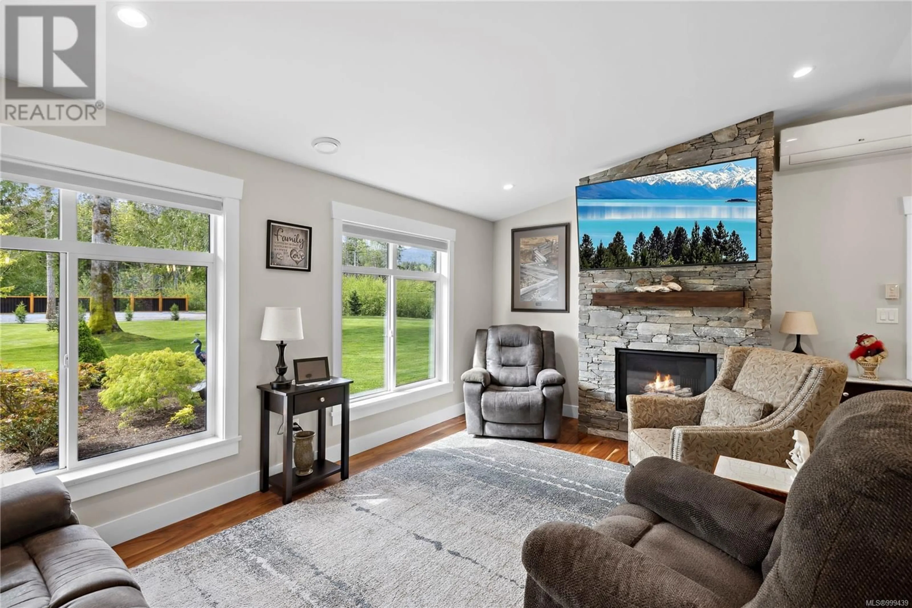 Living room with furniture, unknown for 1905 TIMBERLAKE PLACE, Qualicum Beach British Columbia V9K2R6