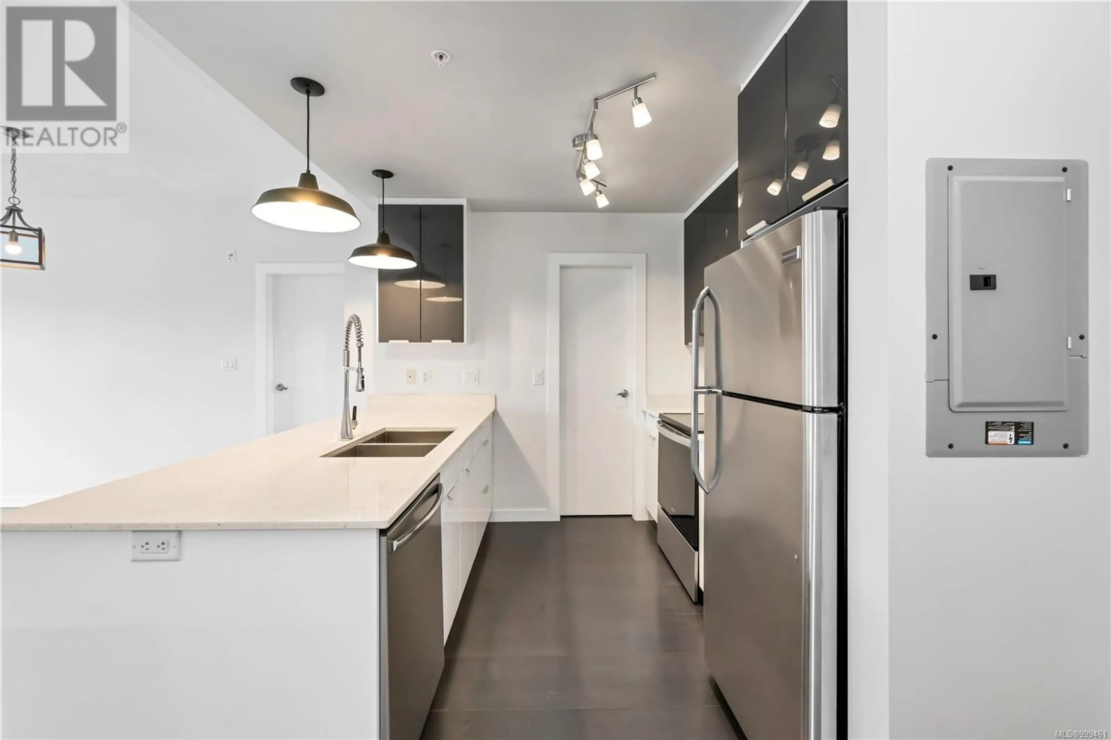 Standard kitchen, unknown for 334 - 2871 JACKLIN ROAD, Langford British Columbia V9B0P3