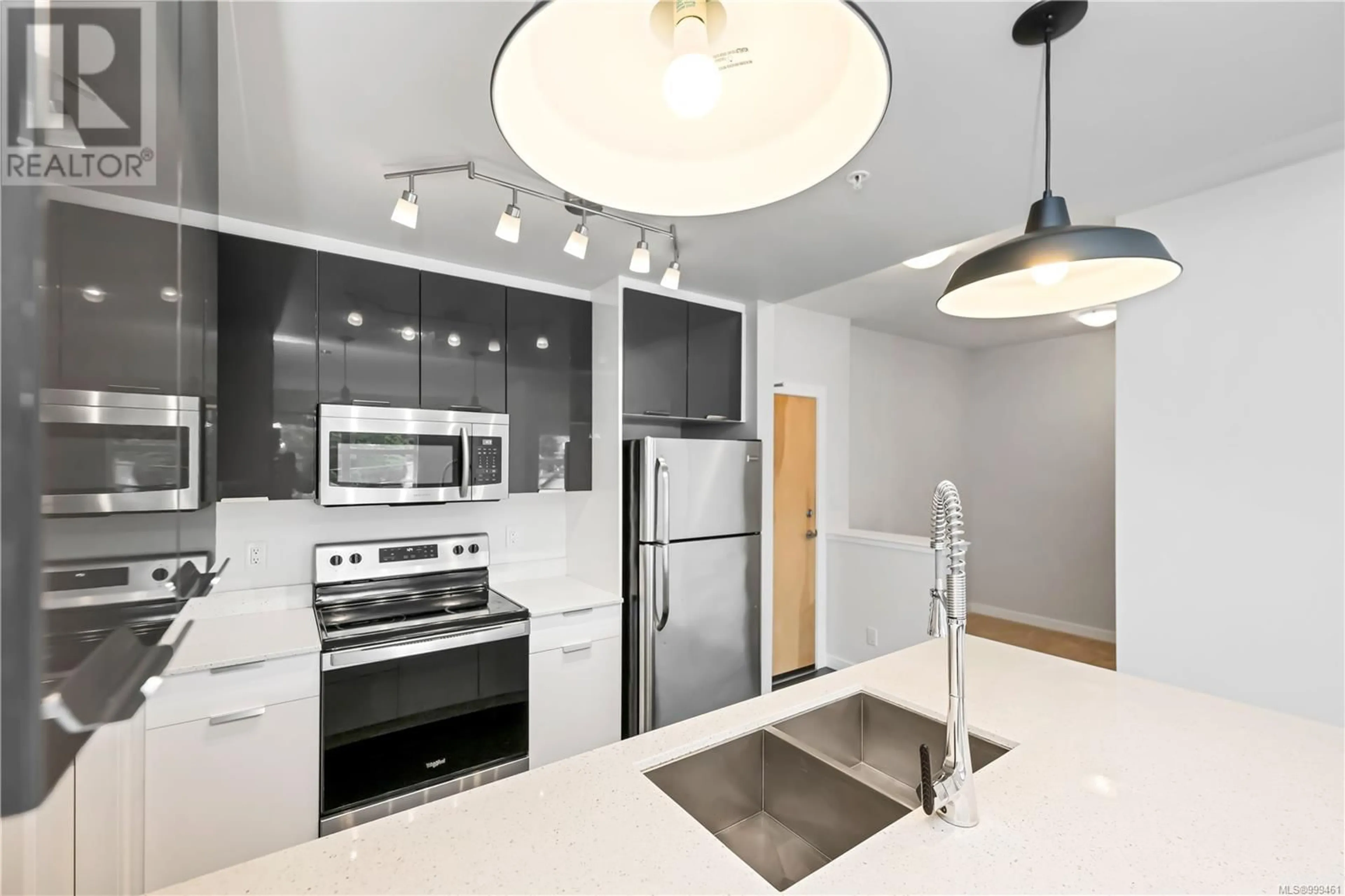Standard kitchen, unknown for 334 - 2871 JACKLIN ROAD, Langford British Columbia V9B0P3