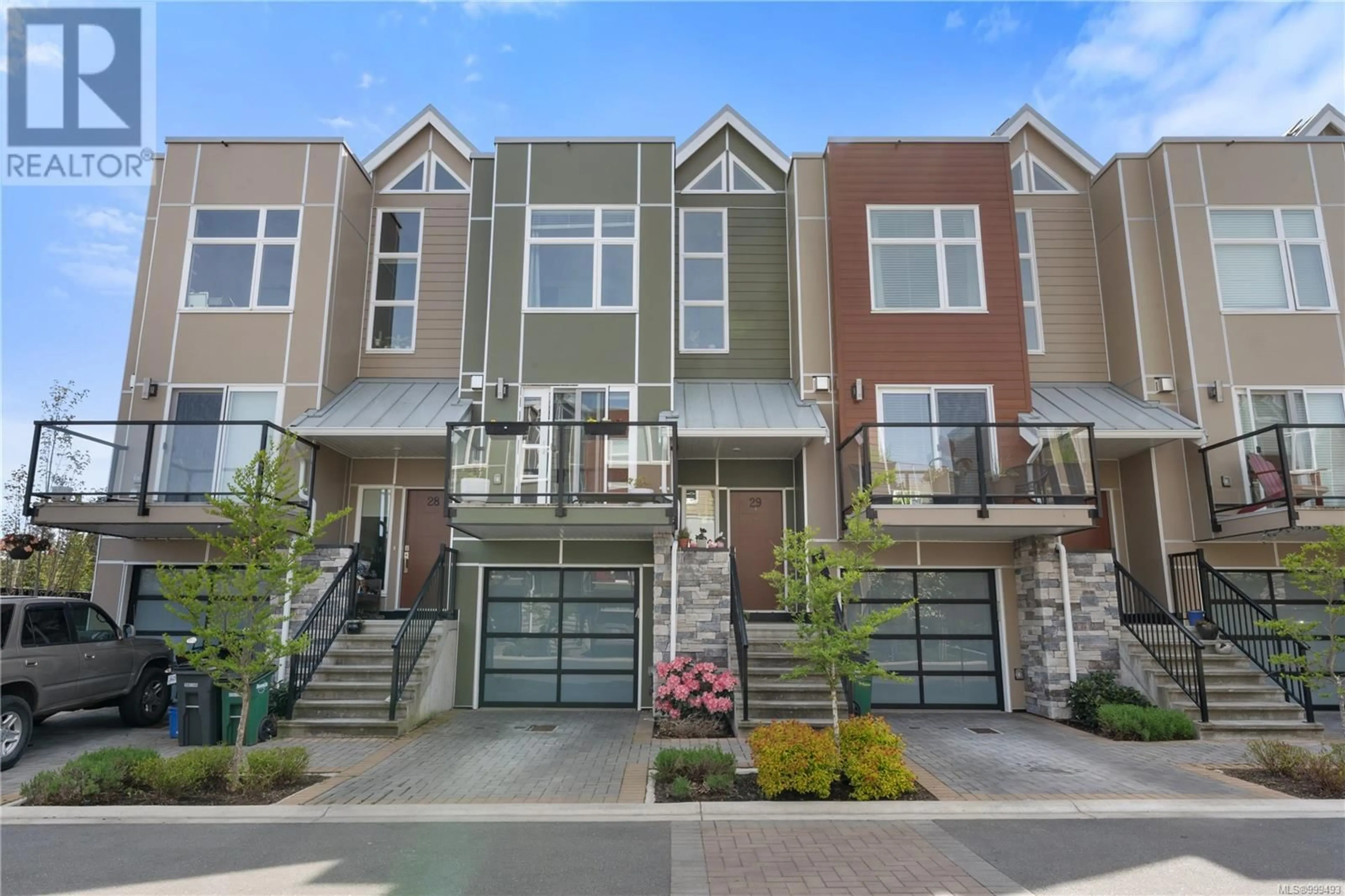 Unknown for 29 - 4355 VIEWMONT AVENUE, Saanich British Columbia V8Z5K8