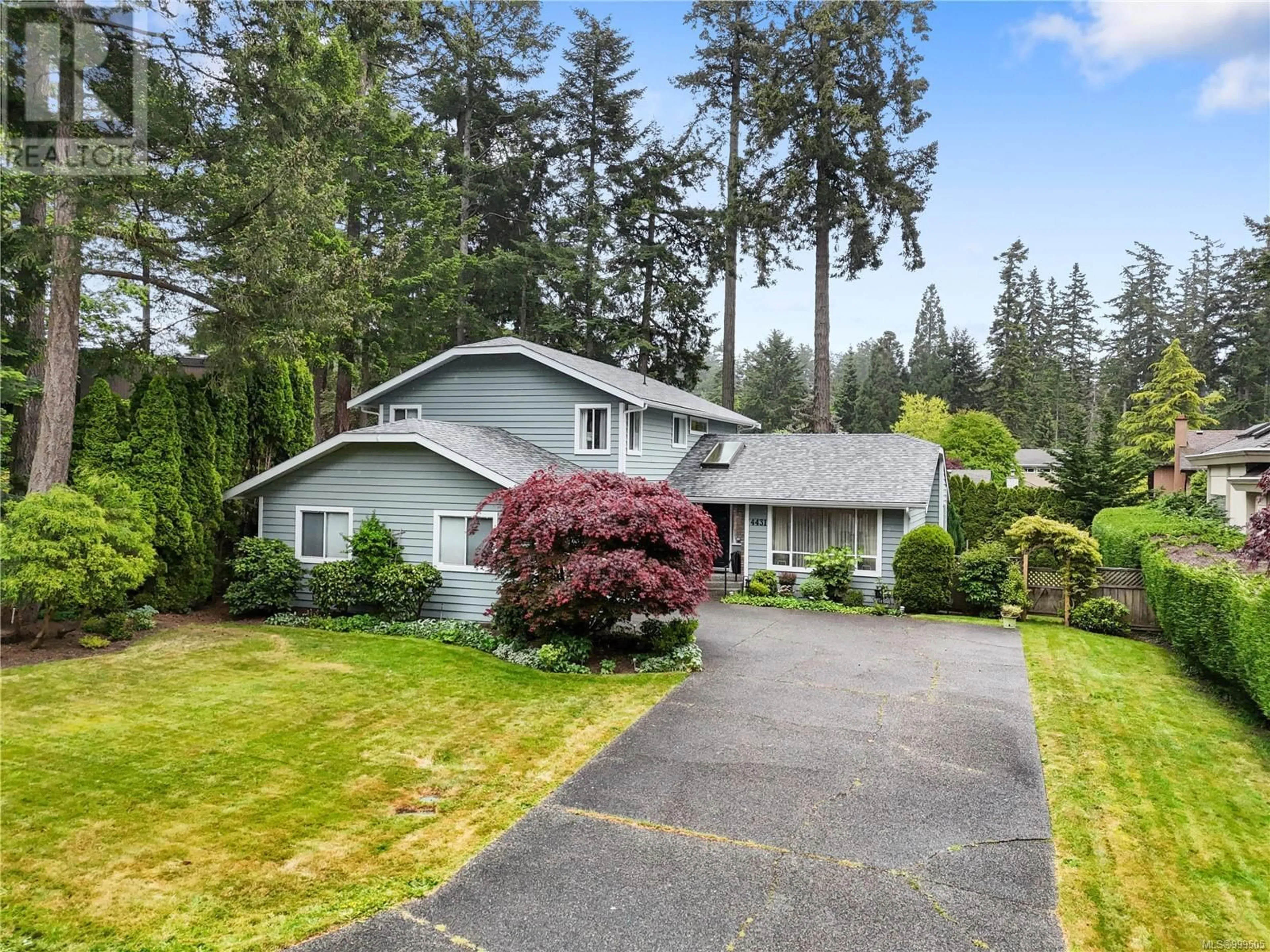Home with vinyl exterior material, unknown for 4431 EMILY CARR DRIVE, Saanich British Columbia V8X4M2