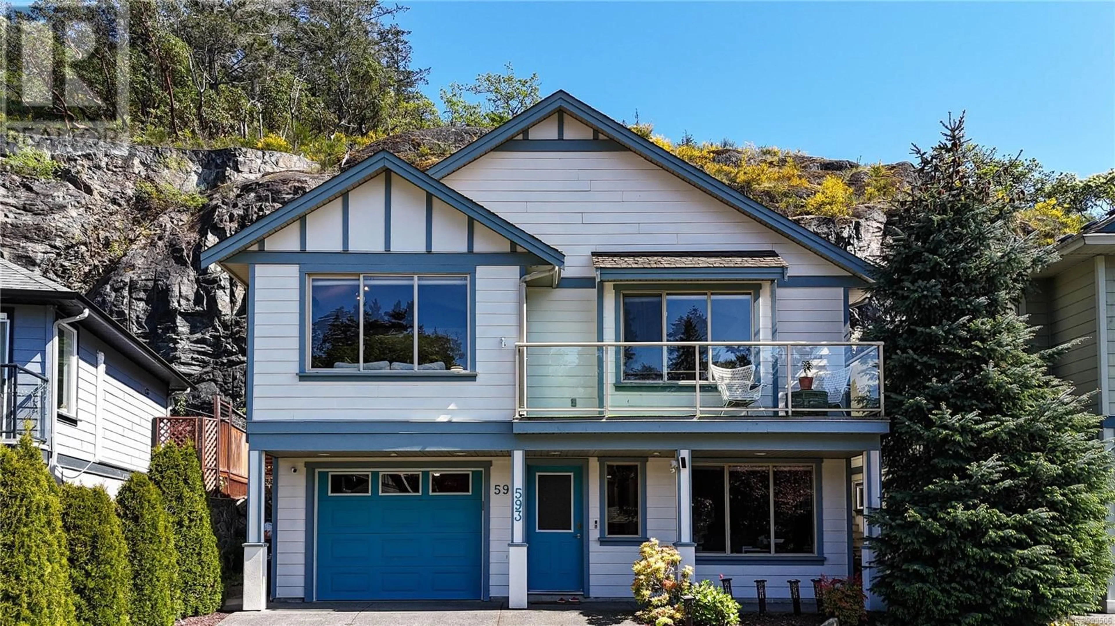 Home with vinyl exterior material, street for 593 KINGSVIEW RIDGE, Langford British Columbia V9B6T5