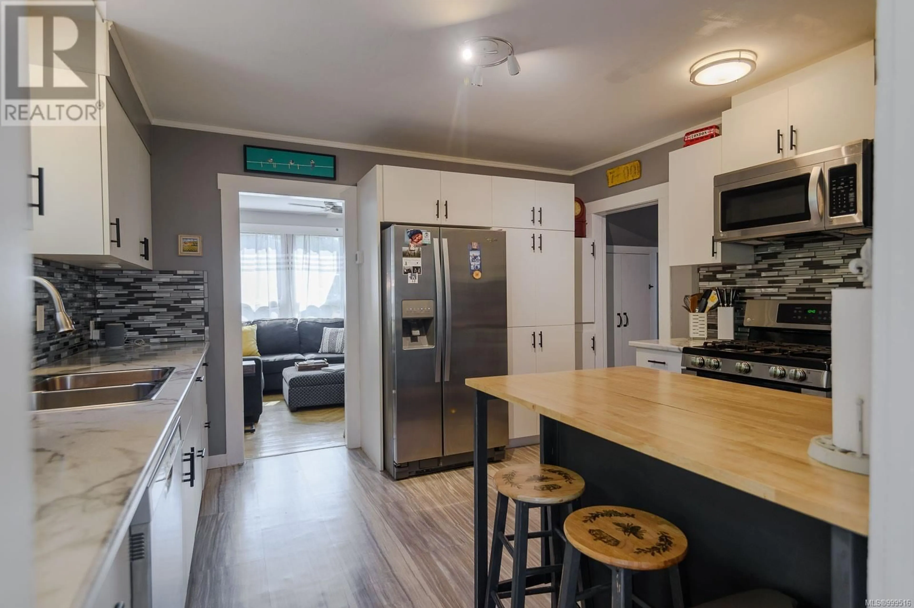Open concept kitchen, unknown for 2820 5TH AVENUE, Port Alberni British Columbia V9Y2E8