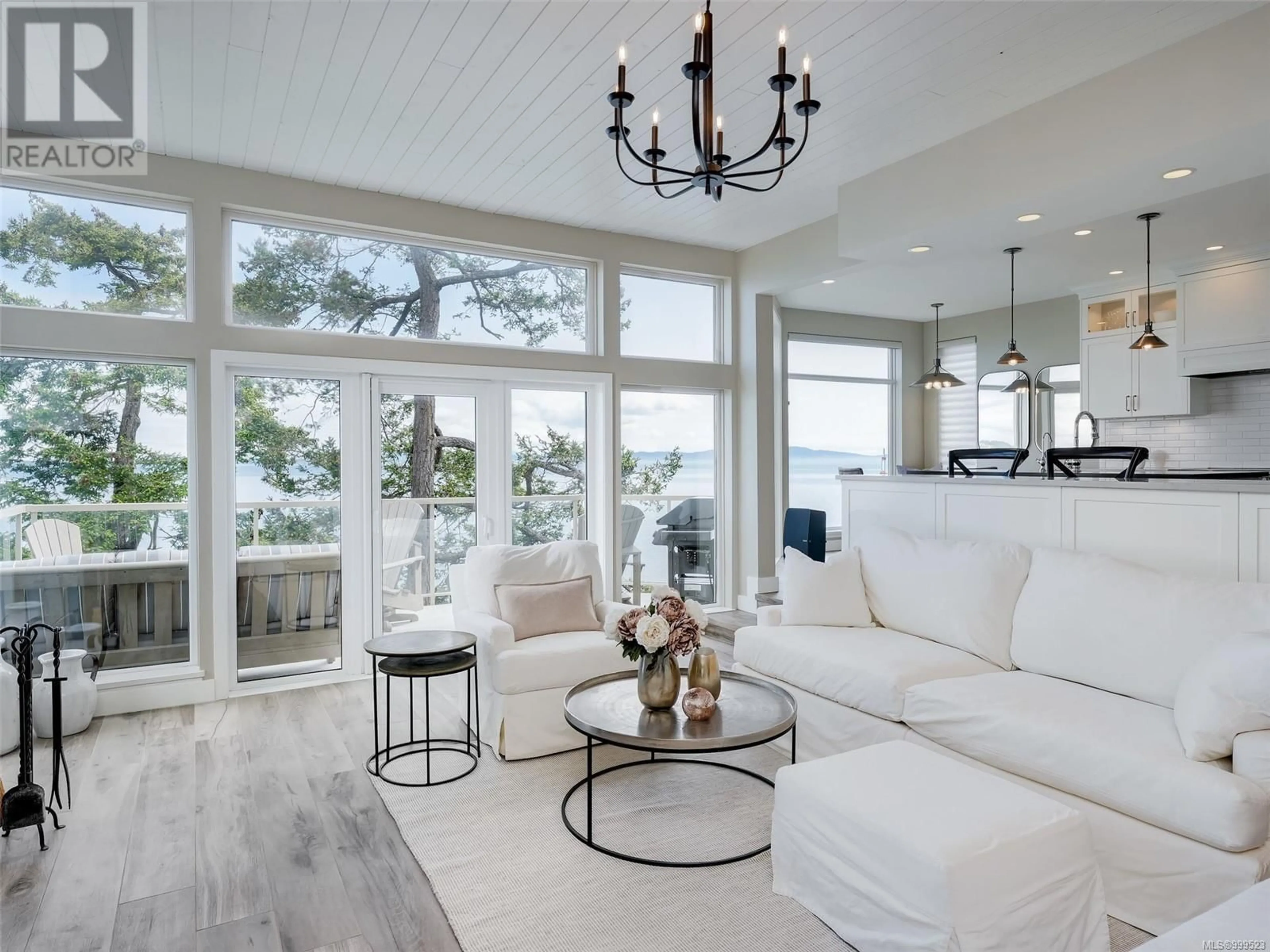 Living room with furniture, unknown for 18 - 4771 CORDOVA BAY ROAD, Saanich British Columbia V8Y2J7