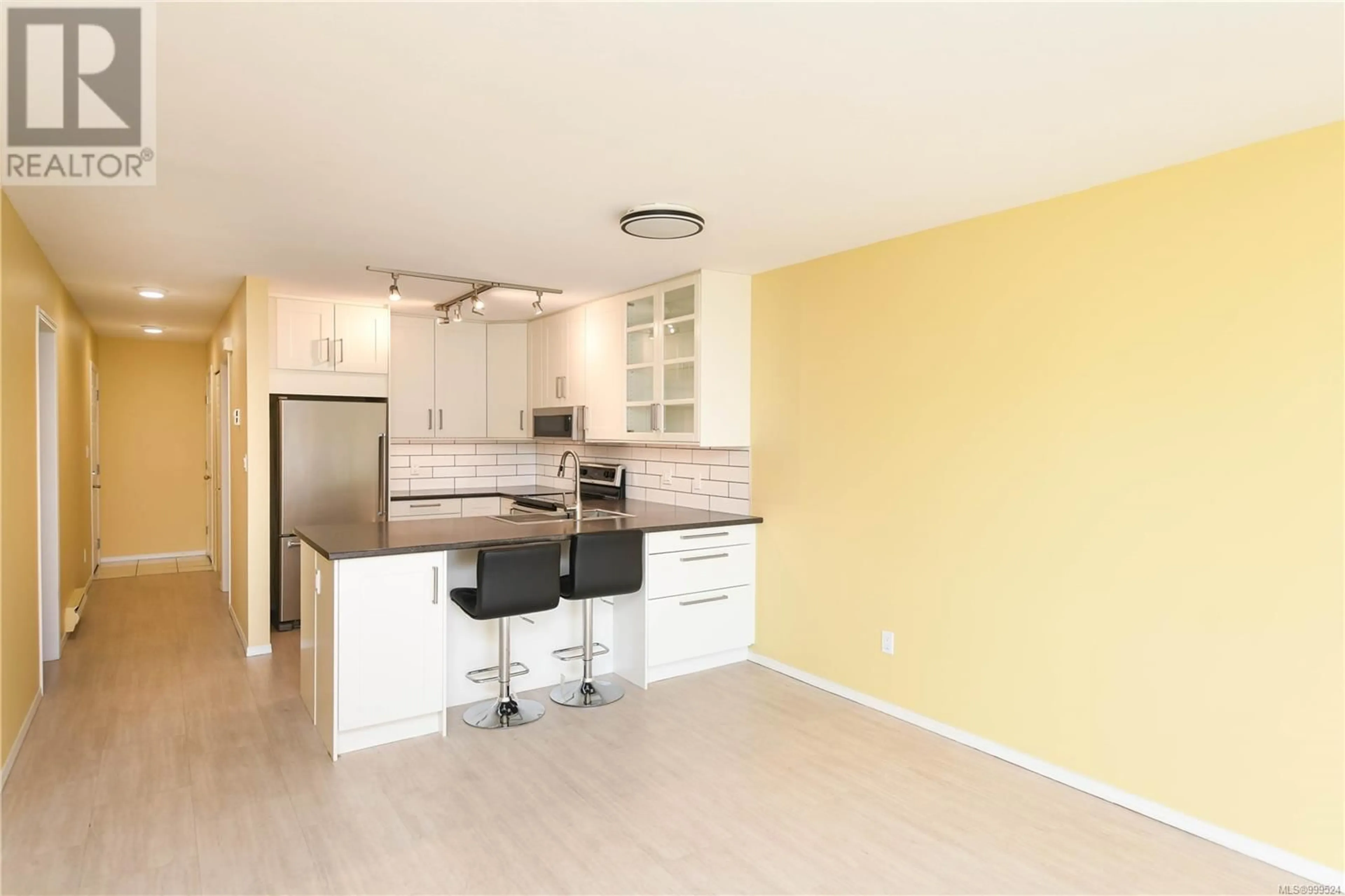 Standard kitchen, unknown for 203 - 4686 ALDERWOOD PLACE, Courtenay British Columbia V9N9A1