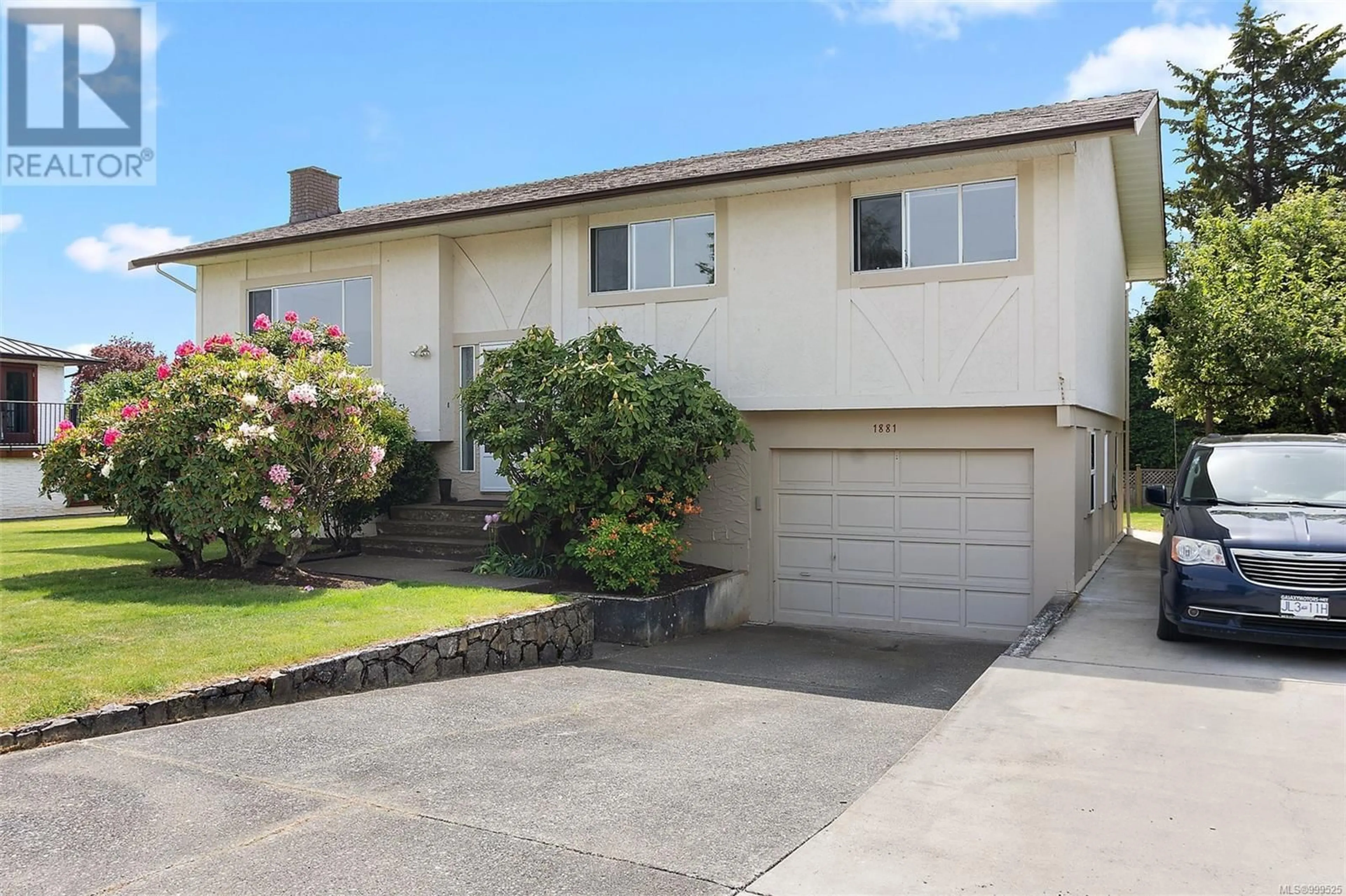 Home with vinyl exterior material, street for 1881 SEABOARD CRESCENT, Central Saanich British Columbia V8M1K6