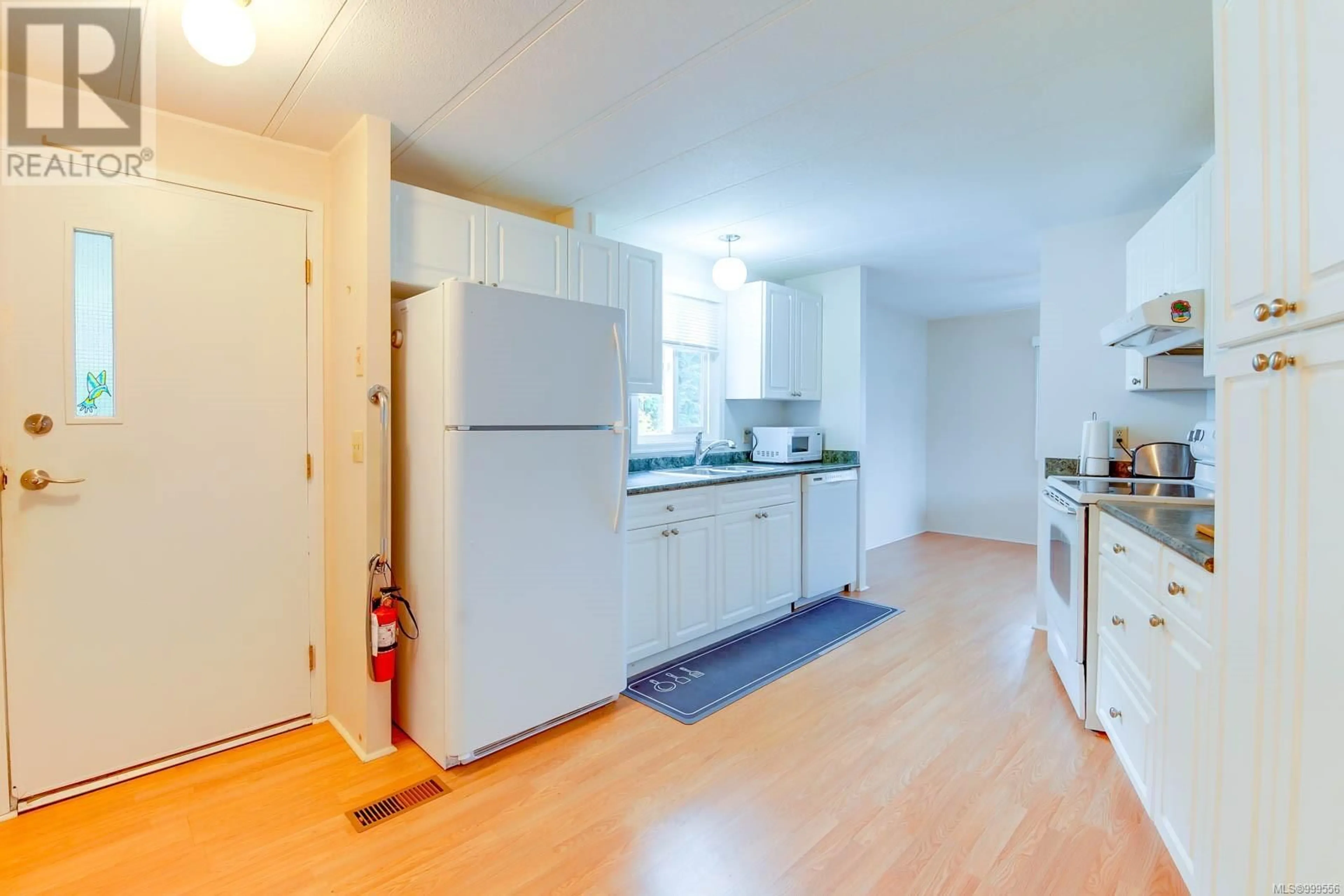 Standard kitchen, unknown for 23 - 4935 BROUGHTON STREET, Port Alberni British Columbia V9Y8G7