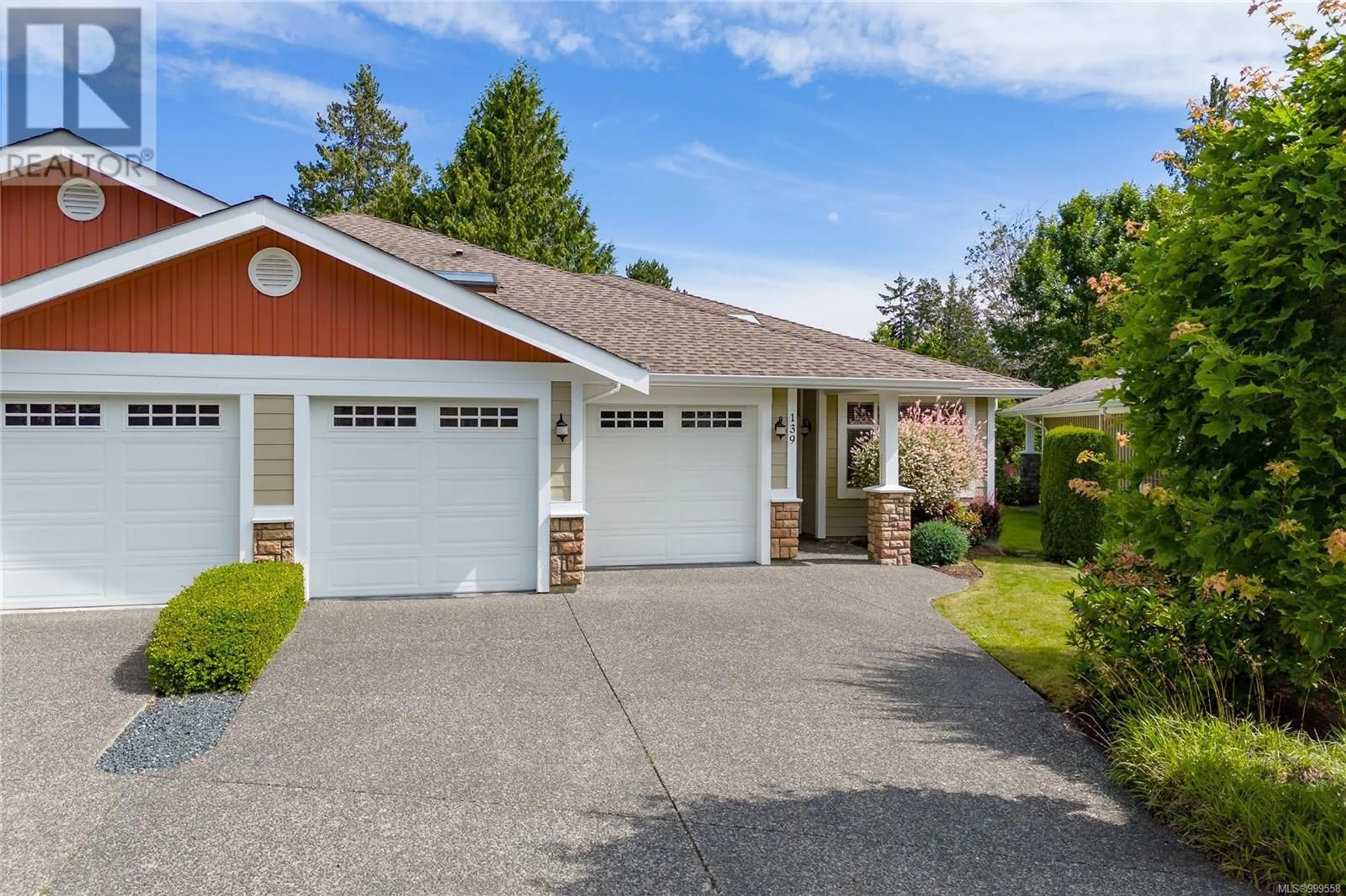 Home with vinyl exterior material, street for 139 - 730 BARCLAY CRESCENT, French Creek British Columbia V9P2Z3