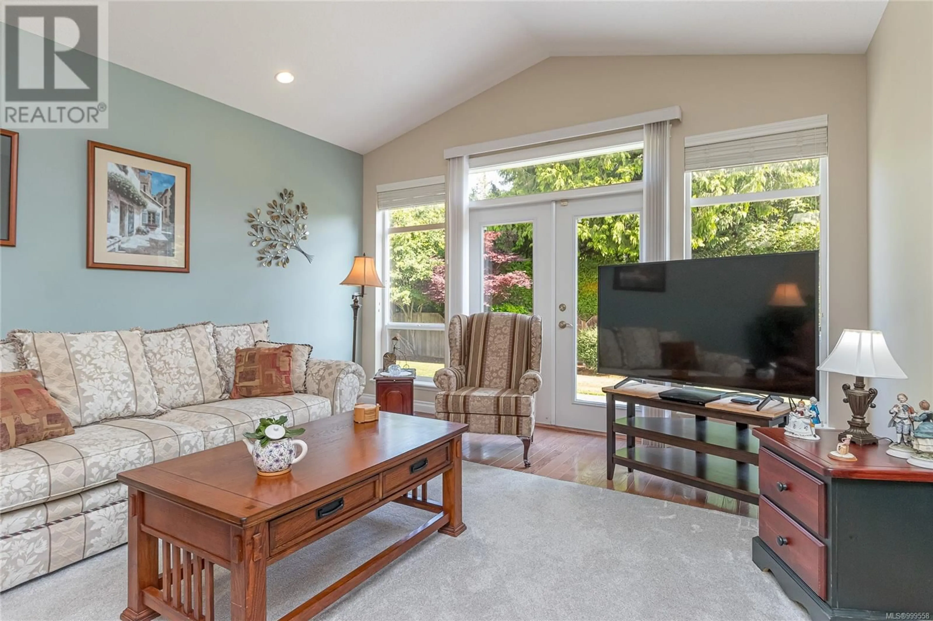 Living room with furniture, unknown for 139 - 730 BARCLAY CRESCENT, French Creek British Columbia V9P2Z3