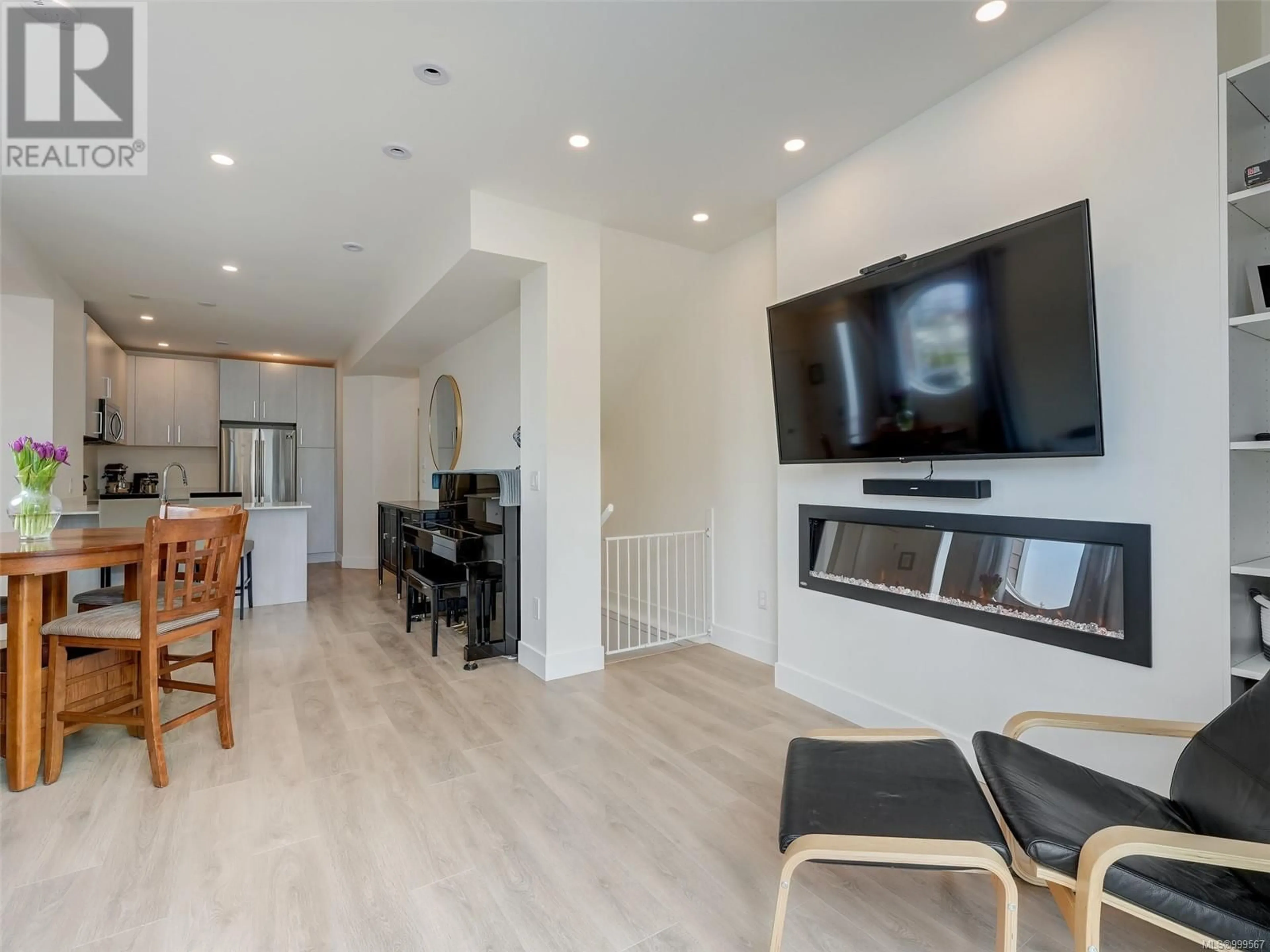 Unknown for 101 - 3331 RADIANT WAY, Langford British Columbia V9C0K3