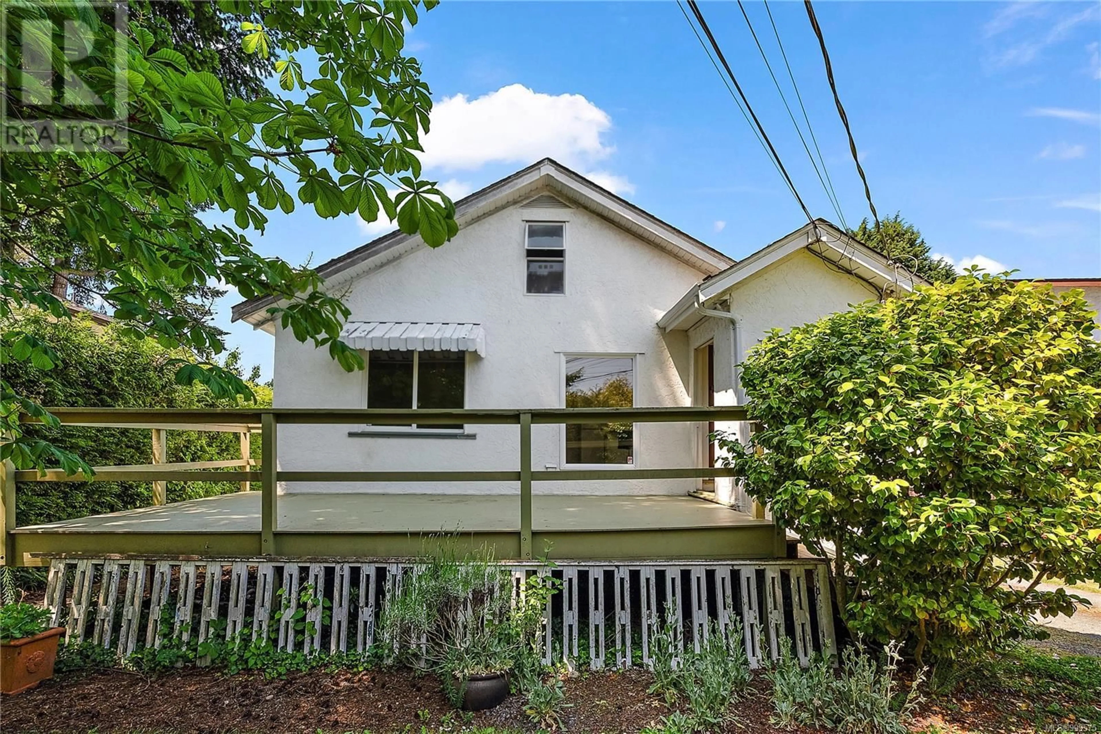 A pic from outside/outdoor area/front of a property/back of a property/a pic from drone, street for 2844 ROCKWELL AVENUE, Saanich British Columbia V9A2M9