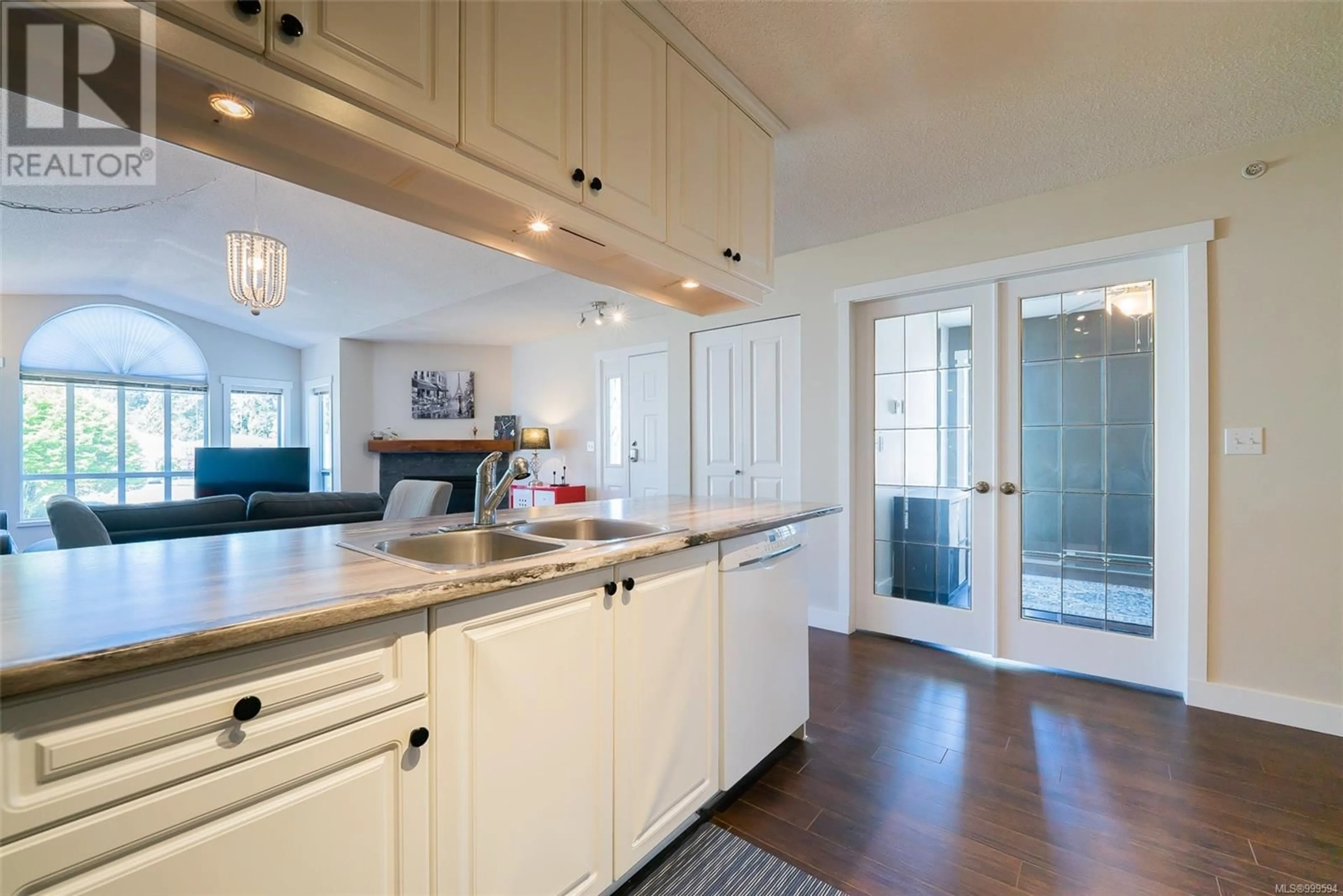 Open concept kitchen, ceramic/tile floor for 6036 CEDAR GROVE DRIVE, Nanaimo British Columbia V9T6G1