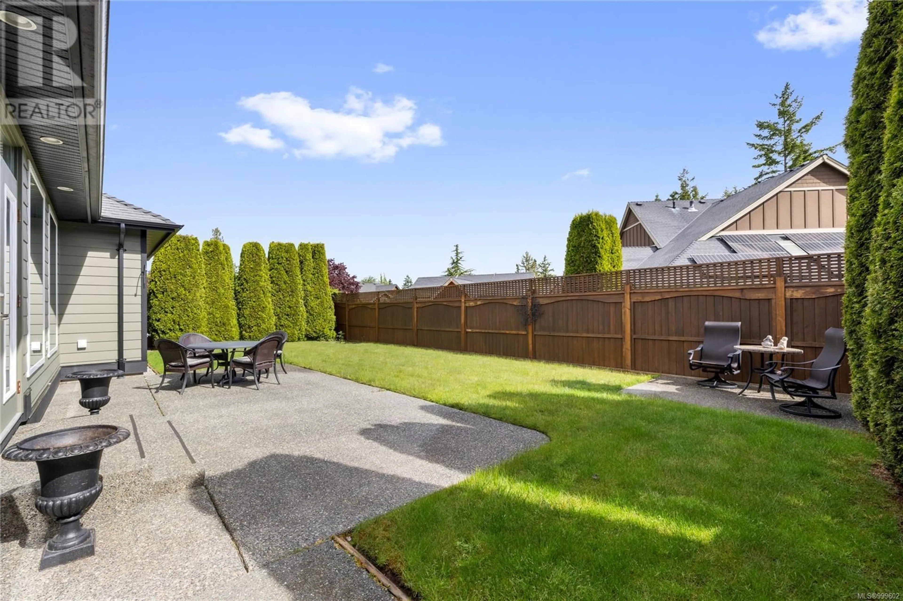 Patio, street for 742 TEMPLE STREET, Parksville British Columbia V9P1A9