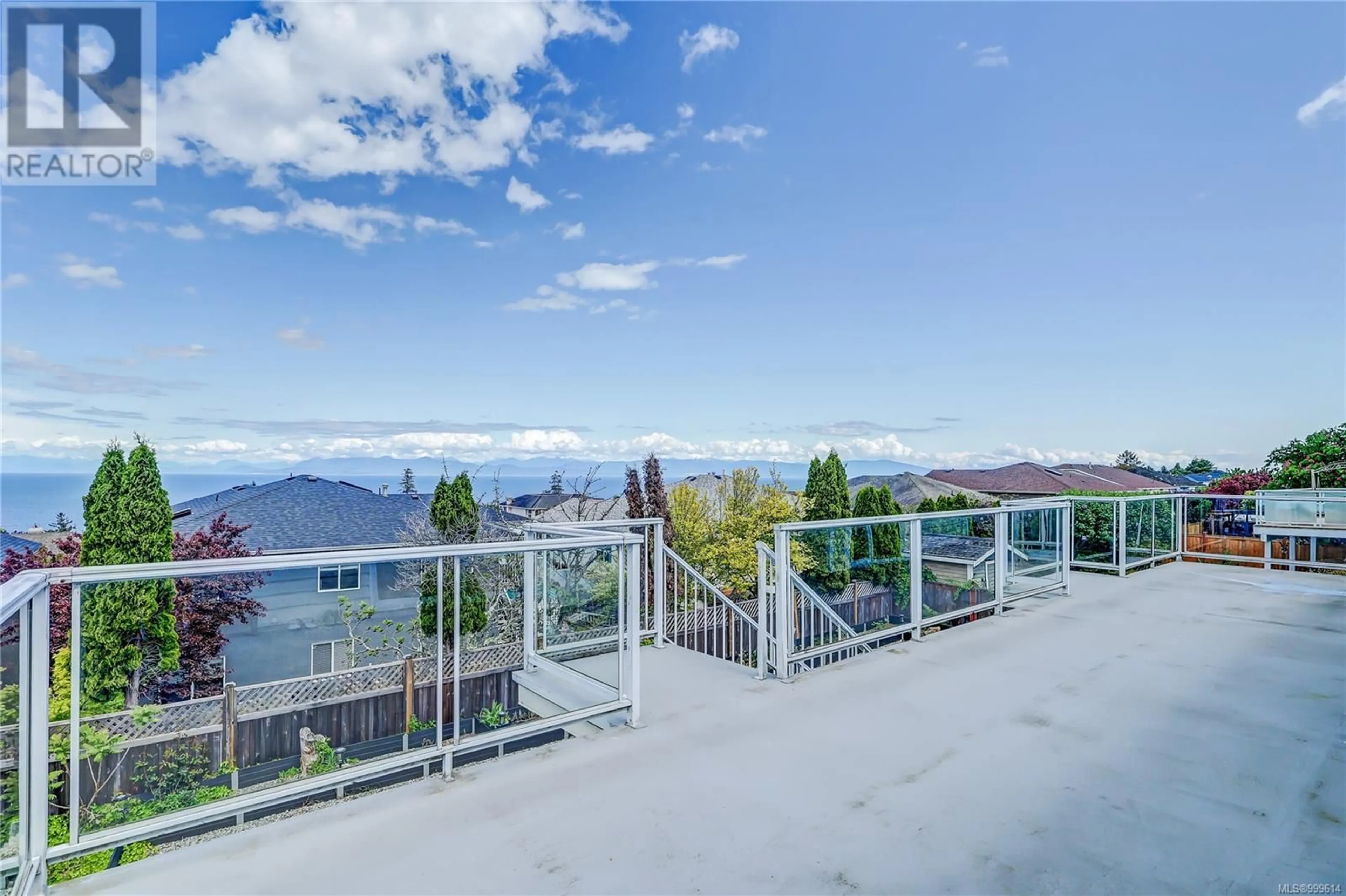 A pic from outside/outdoor area/front of a property/back of a property/a pic from drone, mountain view for 6465 LASALLE ROAD, Nanaimo British Columbia V9V1P3
