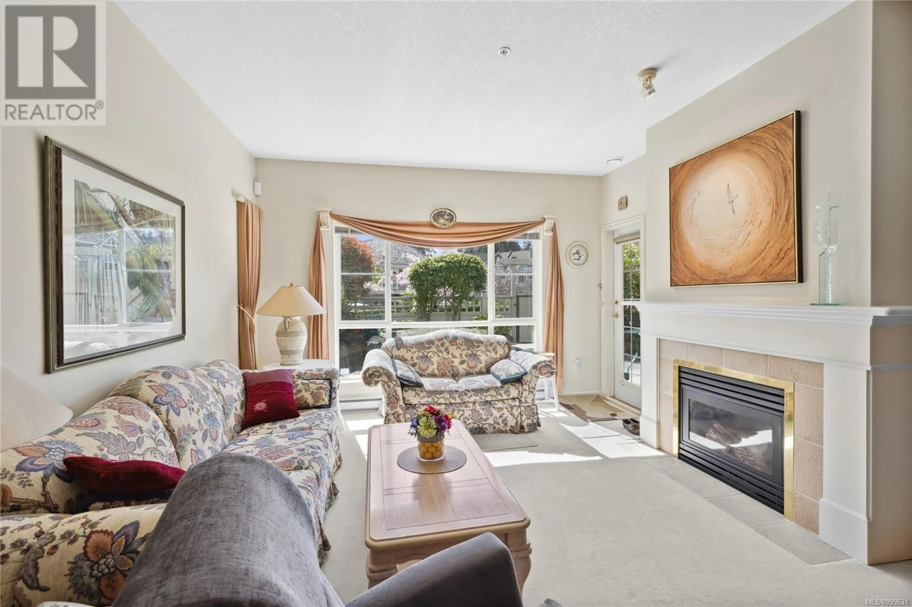 Living room with furniture, unknown for 101 - 5620 EDGEWATER LANE, Nanaimo British Columbia V9T6K1