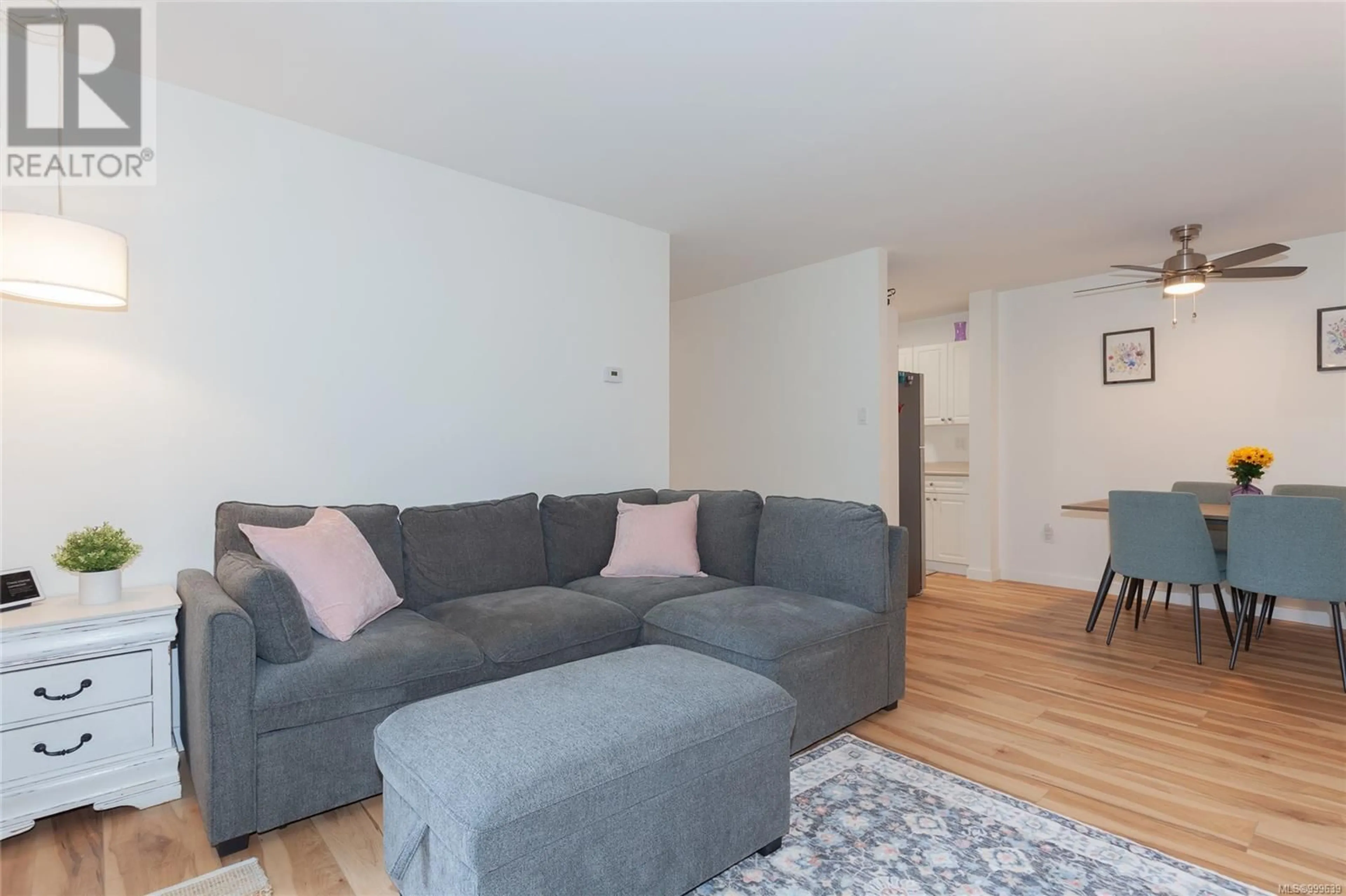 Living room with furniture, unknown for 108 - 3251 COWICHAN LAKE ROAD, Duncan British Columbia V9L4B8