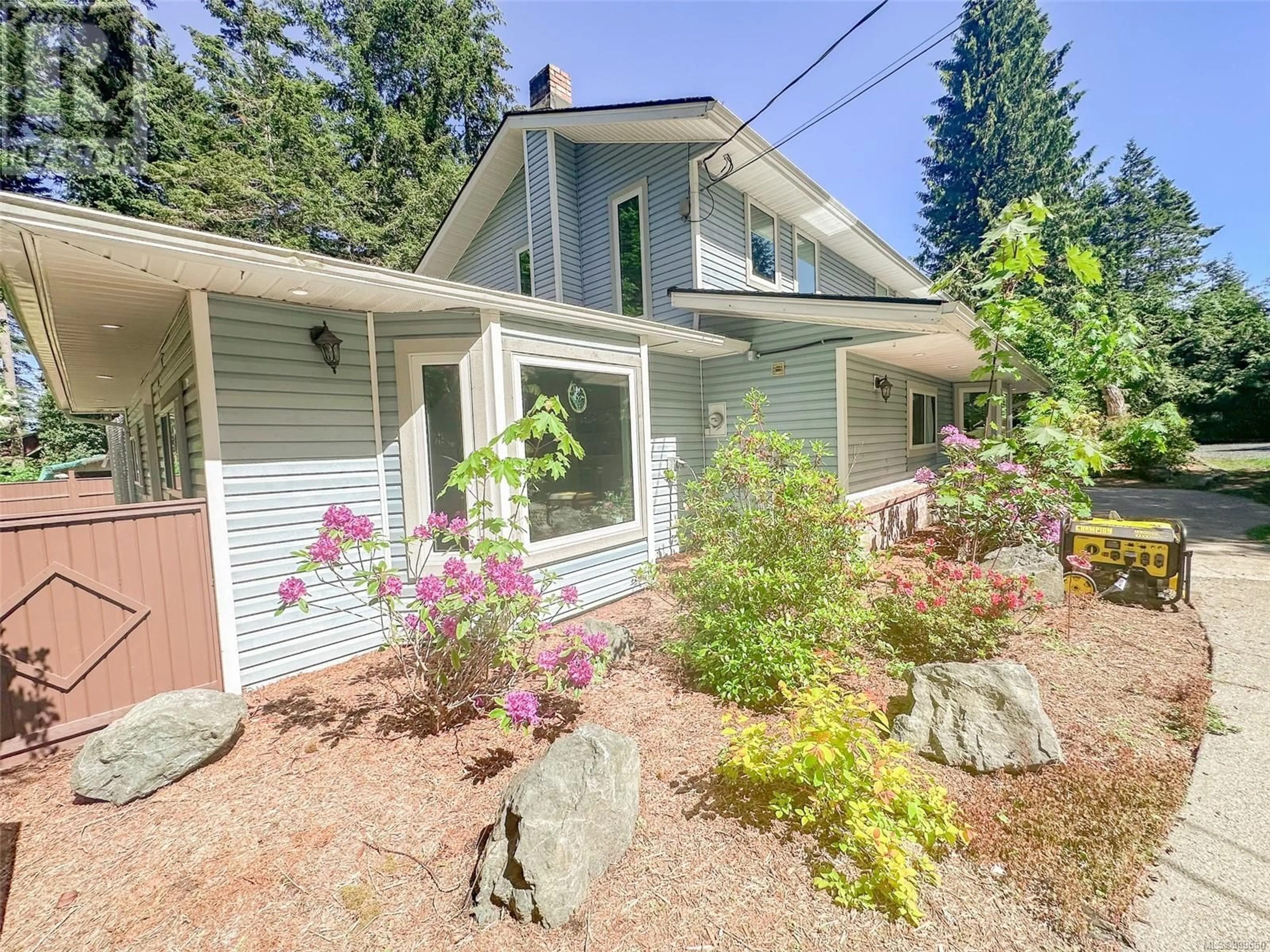 Home with vinyl exterior material, unknown for 4621 BERBERS DRIVE, Bowser British Columbia V0R1G0