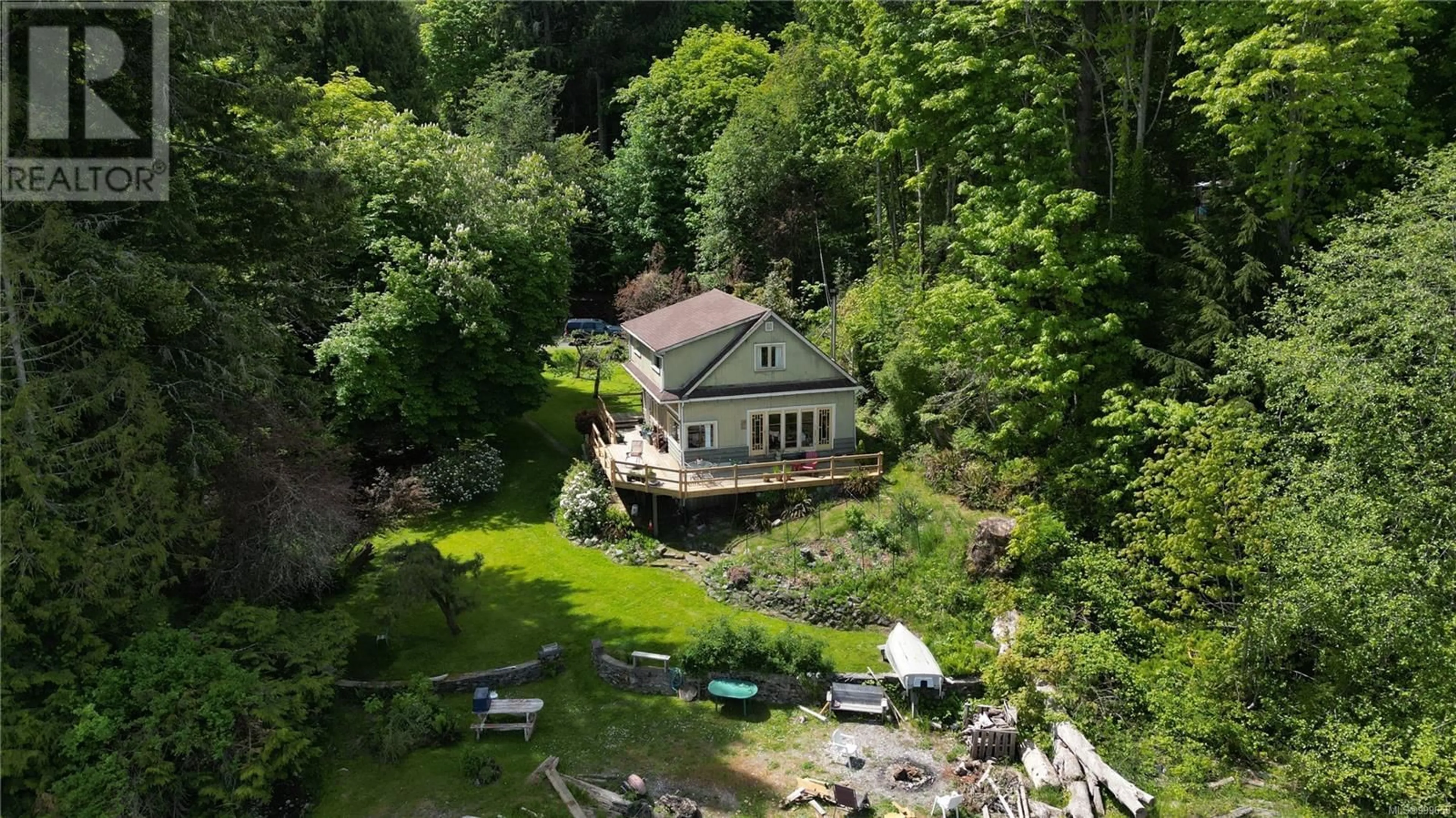 A pic from outside/outdoor area/front of a property/back of a property/a pic from drone, water/lake/river/ocean view for 601 ISABELLA POINT ROAD, Salt Spring British Columbia V8K1V3