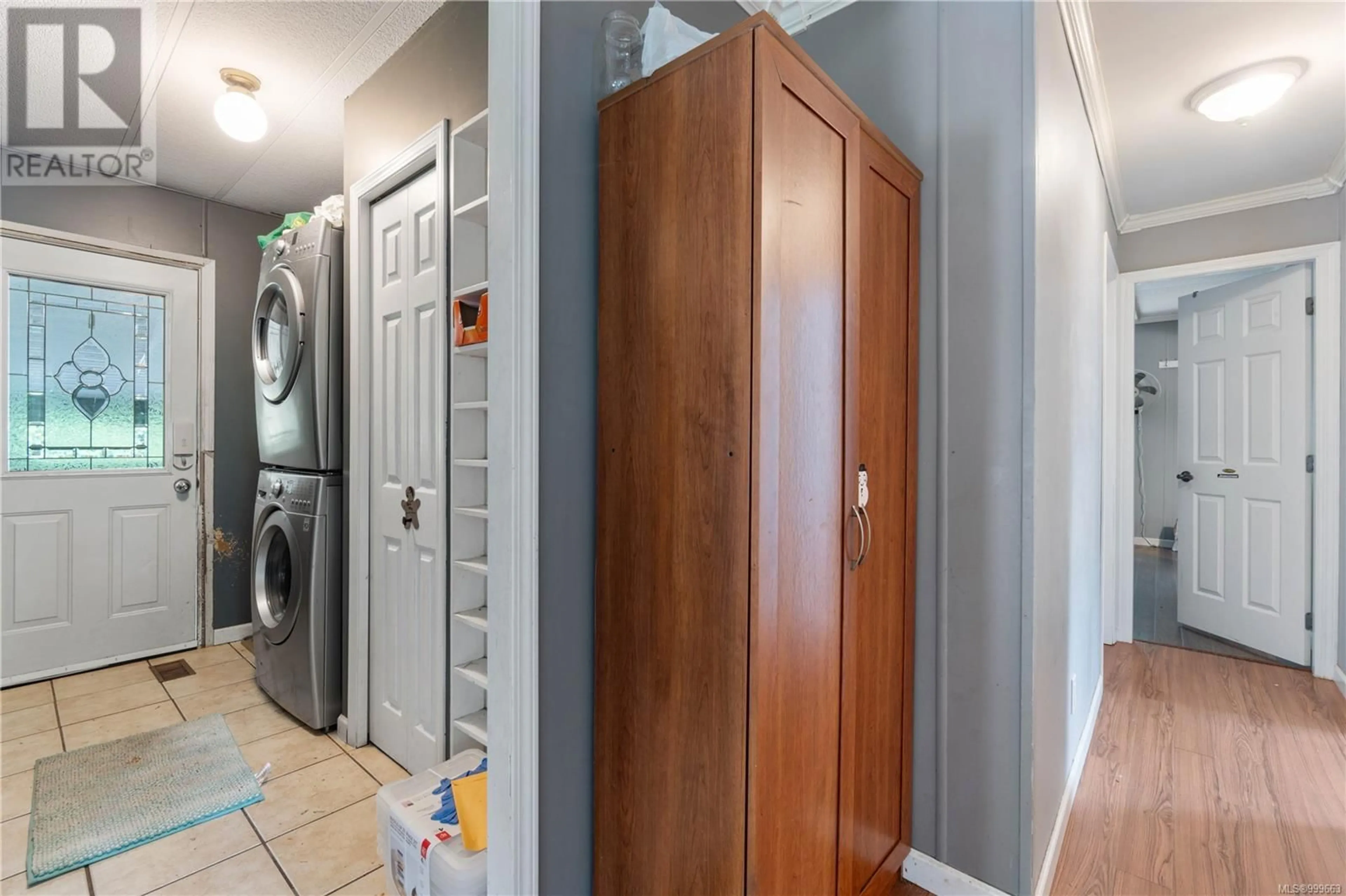 Laundry room for 1053 PALOMINO PLACE, Nanaimo British Columbia V9R5P5