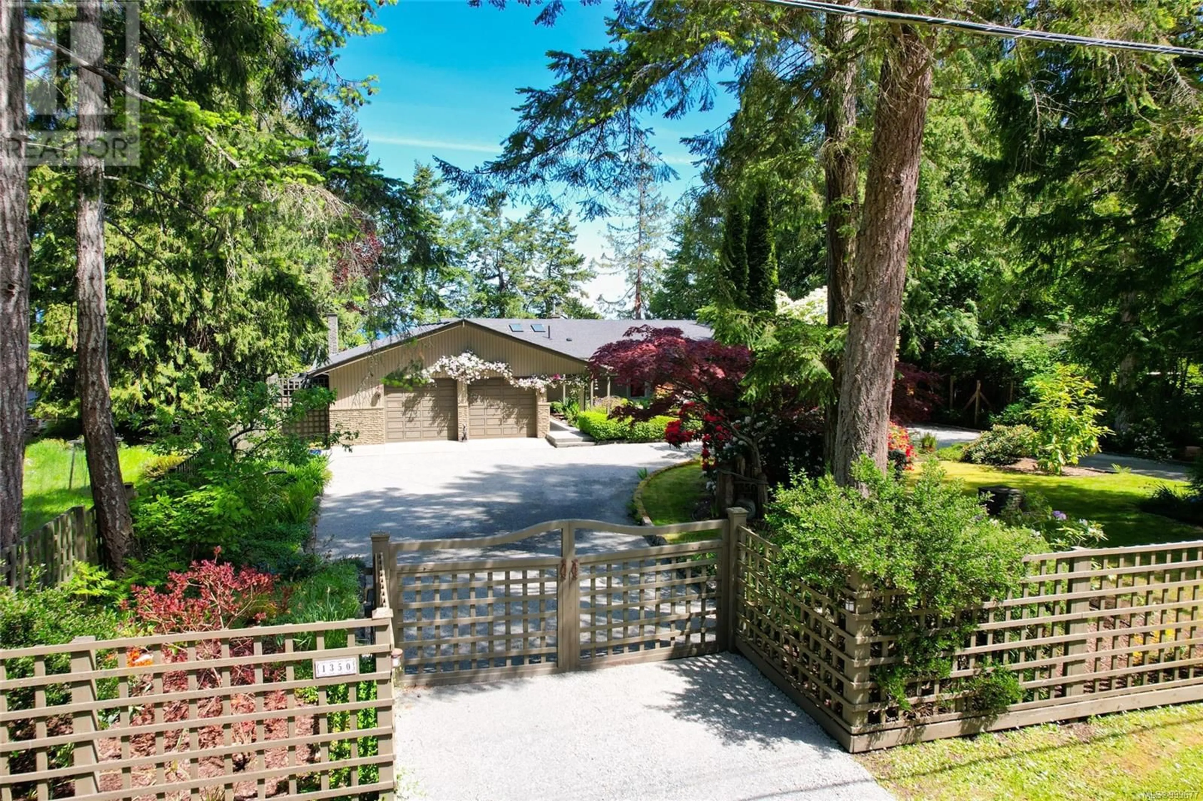 A pic from outside/outdoor area/front of a property/back of a property/a pic from drone, street for 1350 SEA LOVERS LANE, Gabriola Island British Columbia V0R1X5
