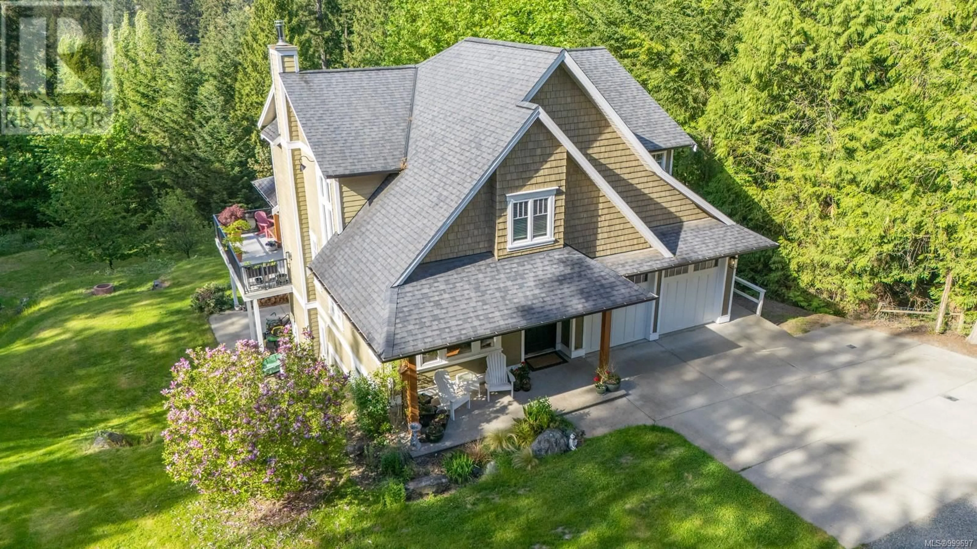 A pic from outside/outdoor area/front of a property/back of a property/a pic from drone, unknown for 1049 BRAITHWAITE DRIVE, Cobble Hill British Columbia V8H0E2