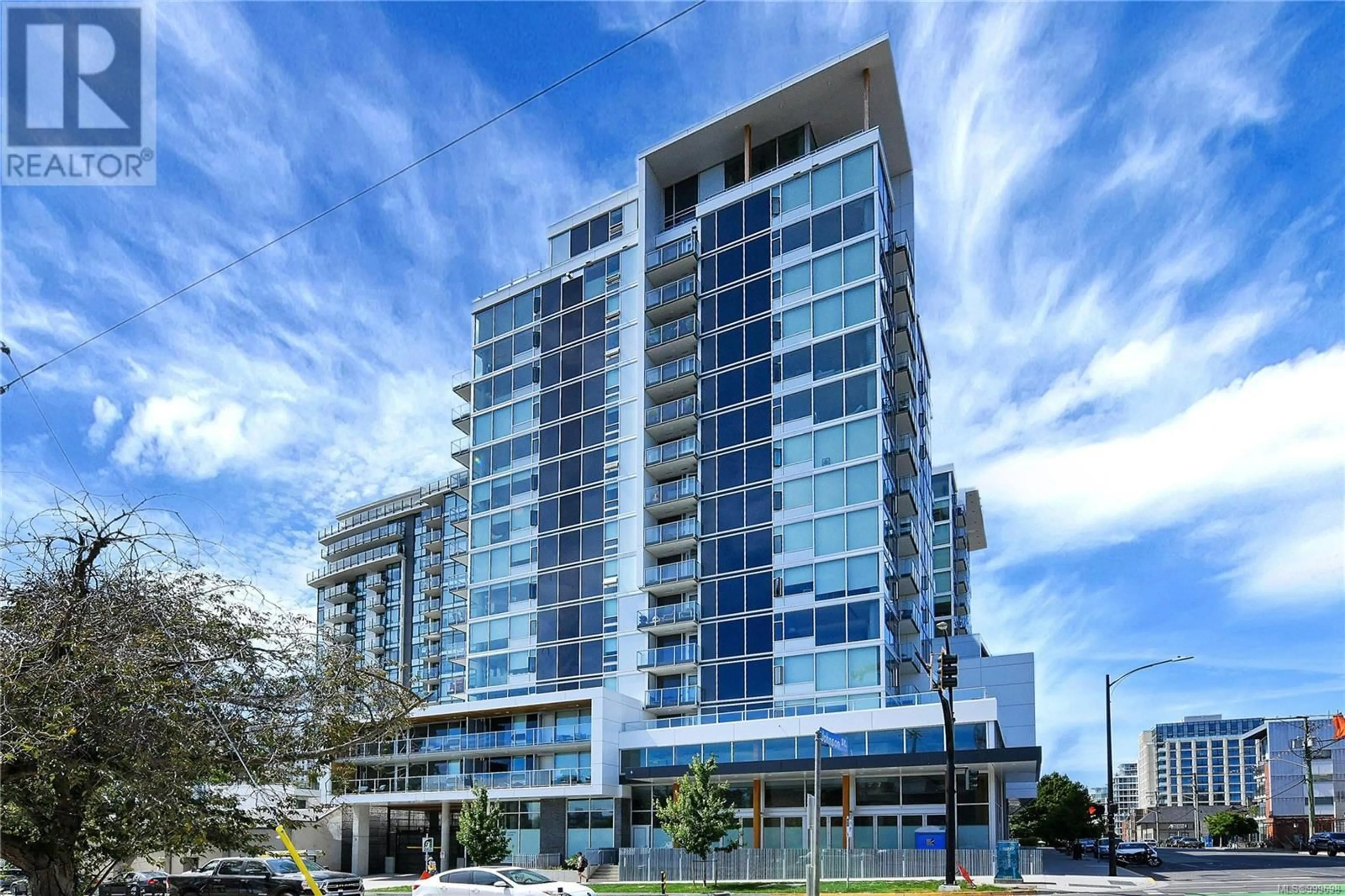 Indoor foyer for 213 - 989 JOHNSON STREET, Victoria British Columbia V8V0E3