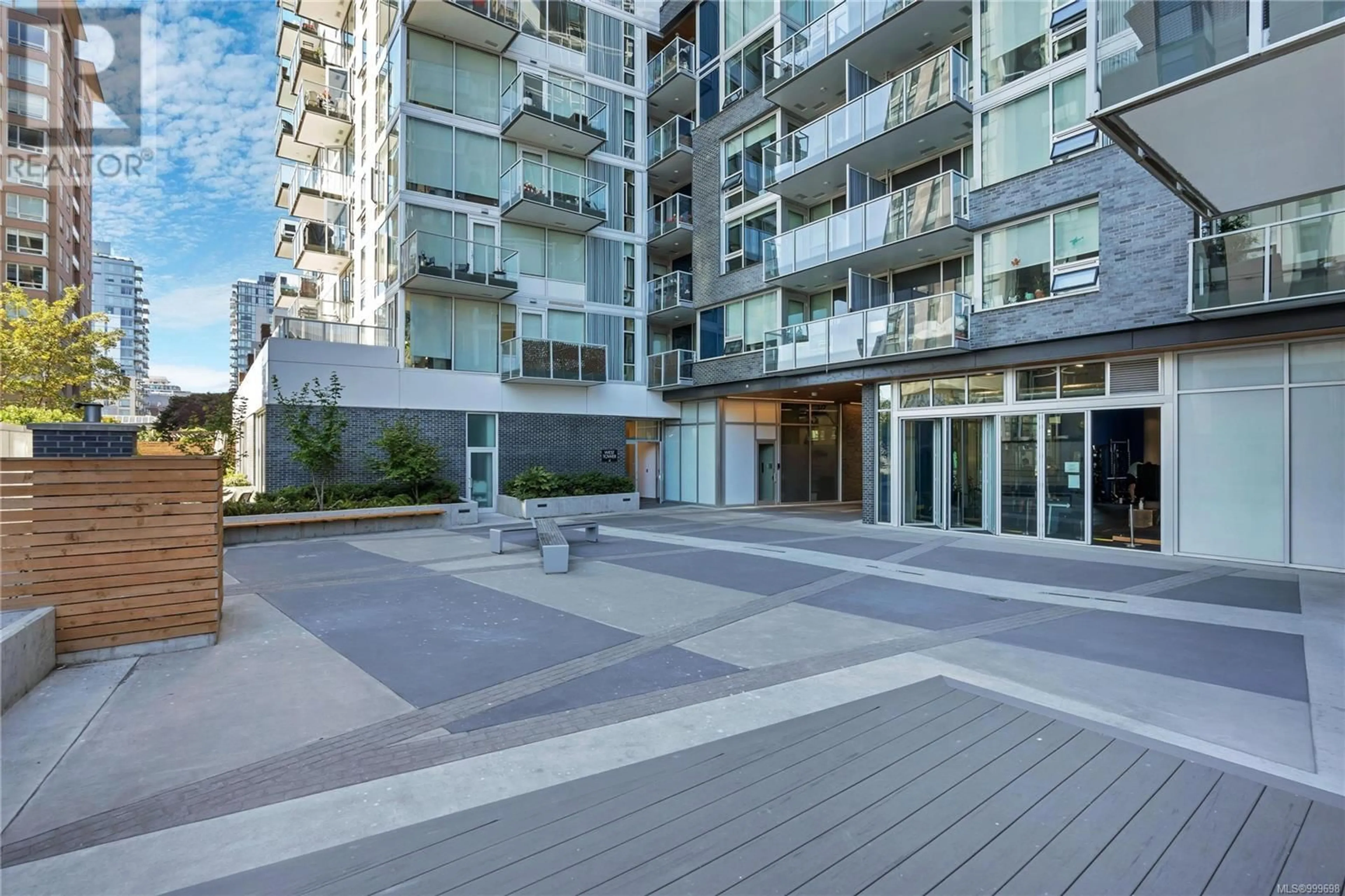Patio, street for 213 - 989 JOHNSON STREET, Victoria British Columbia V8V0E3