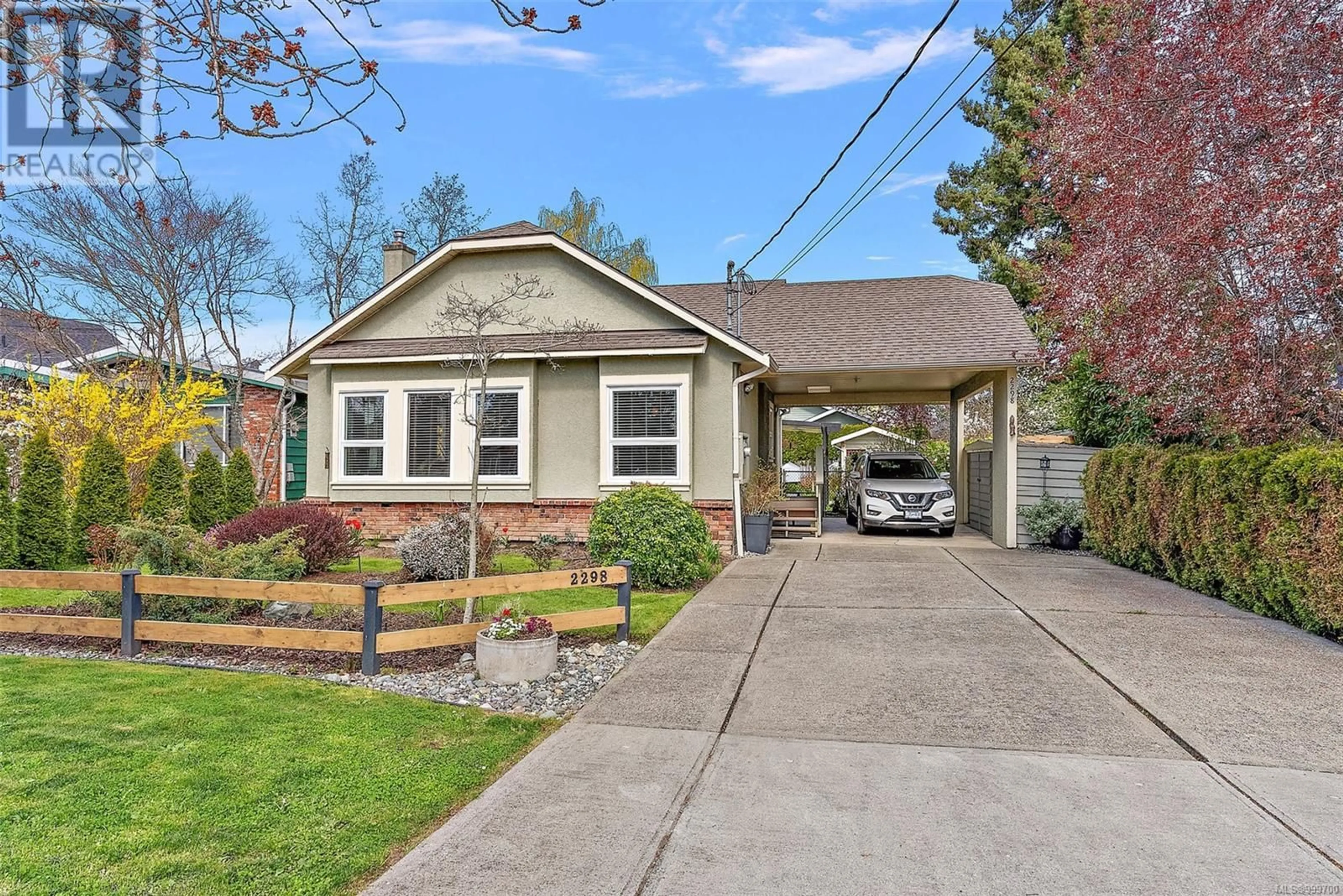 Unknown for 2298 MALAVIEW AVENUE, Sidney British Columbia V8L2E8