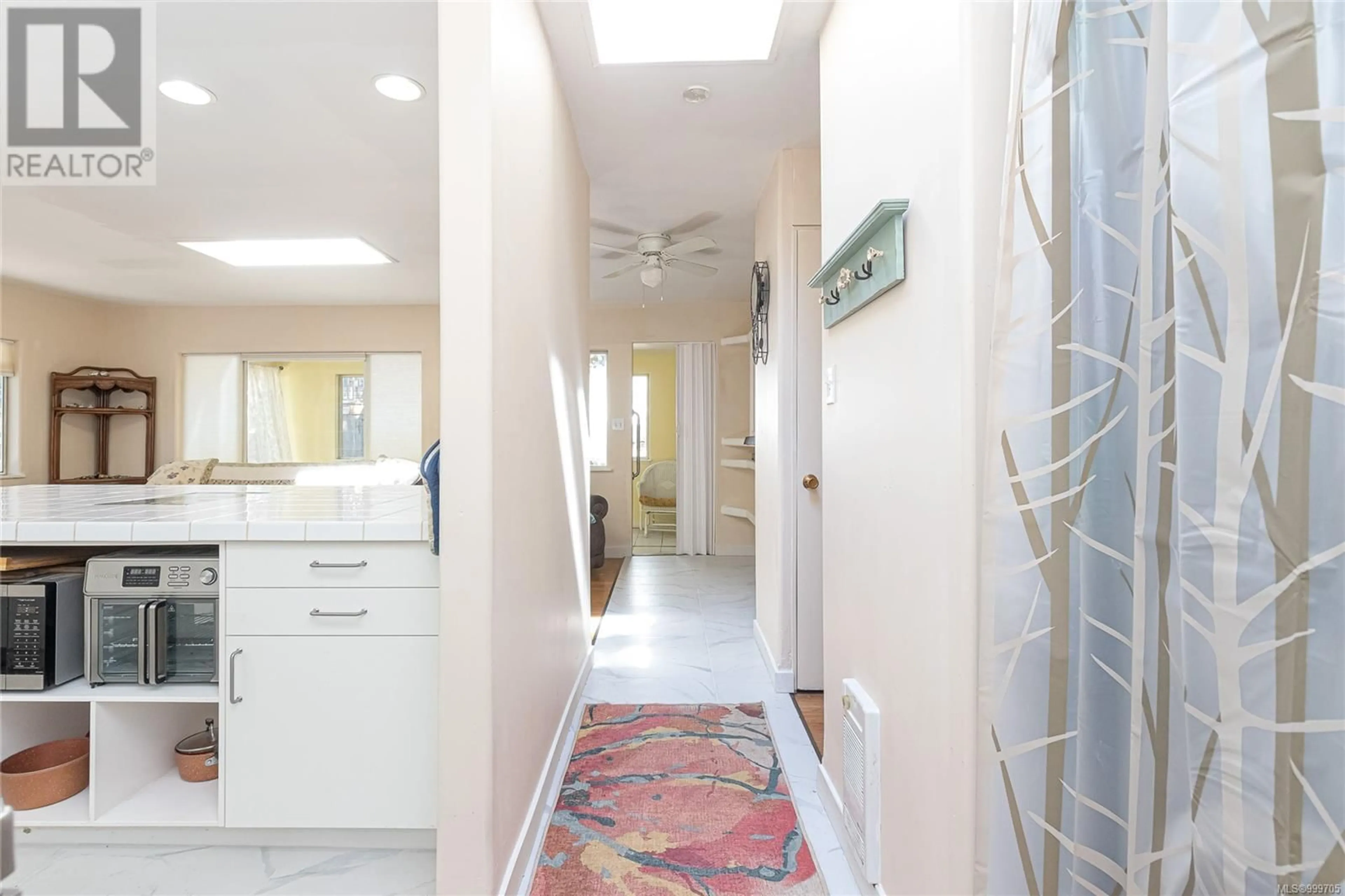 Indoor entryway for 50 - 2500 FLORENCE LAKE ROAD, Langford British Columbia V9B4H2
