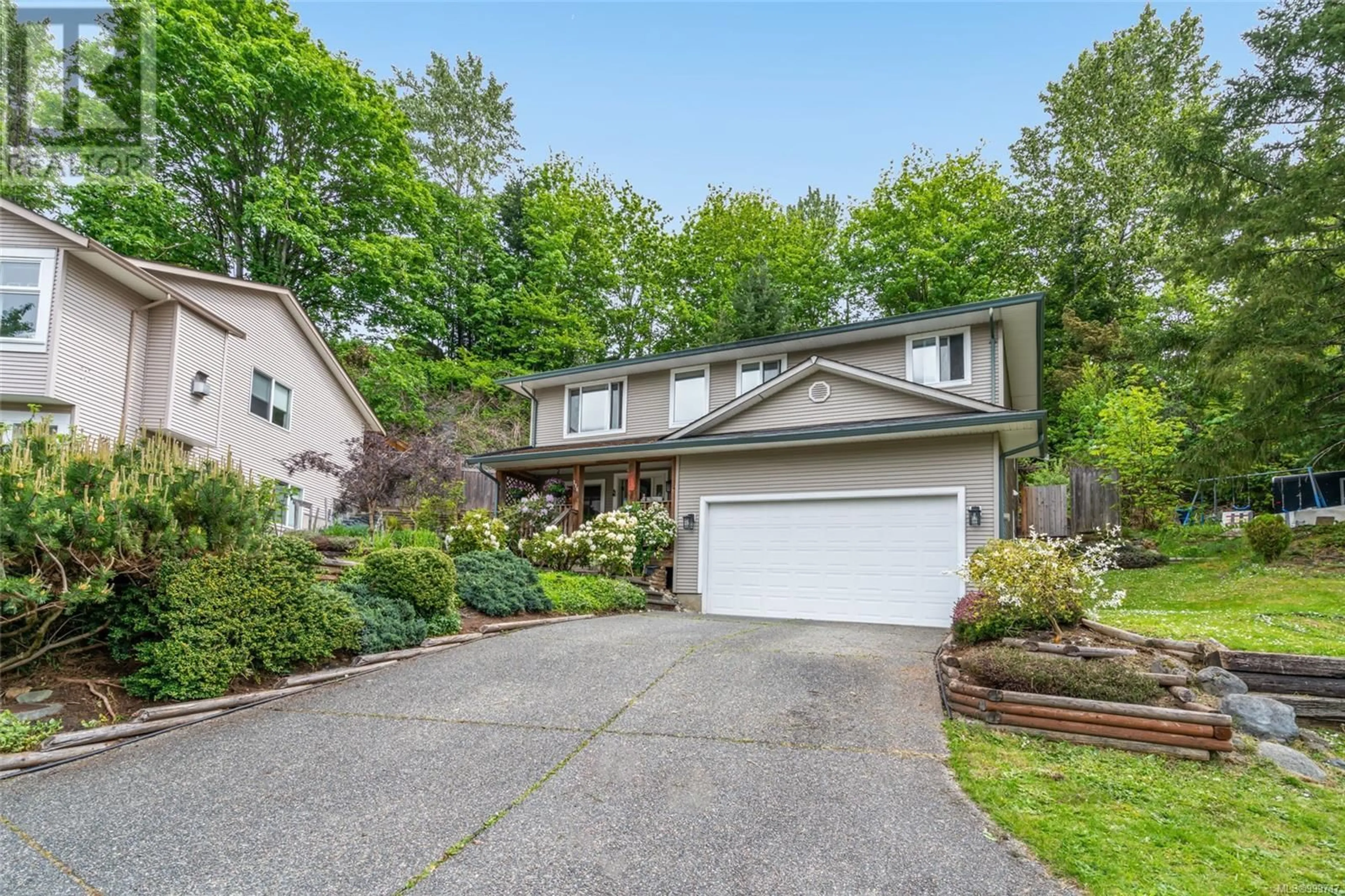 Home with vinyl exterior material, street for 116 CORY PLACE, Nanaimo British Columbia V9X1B6