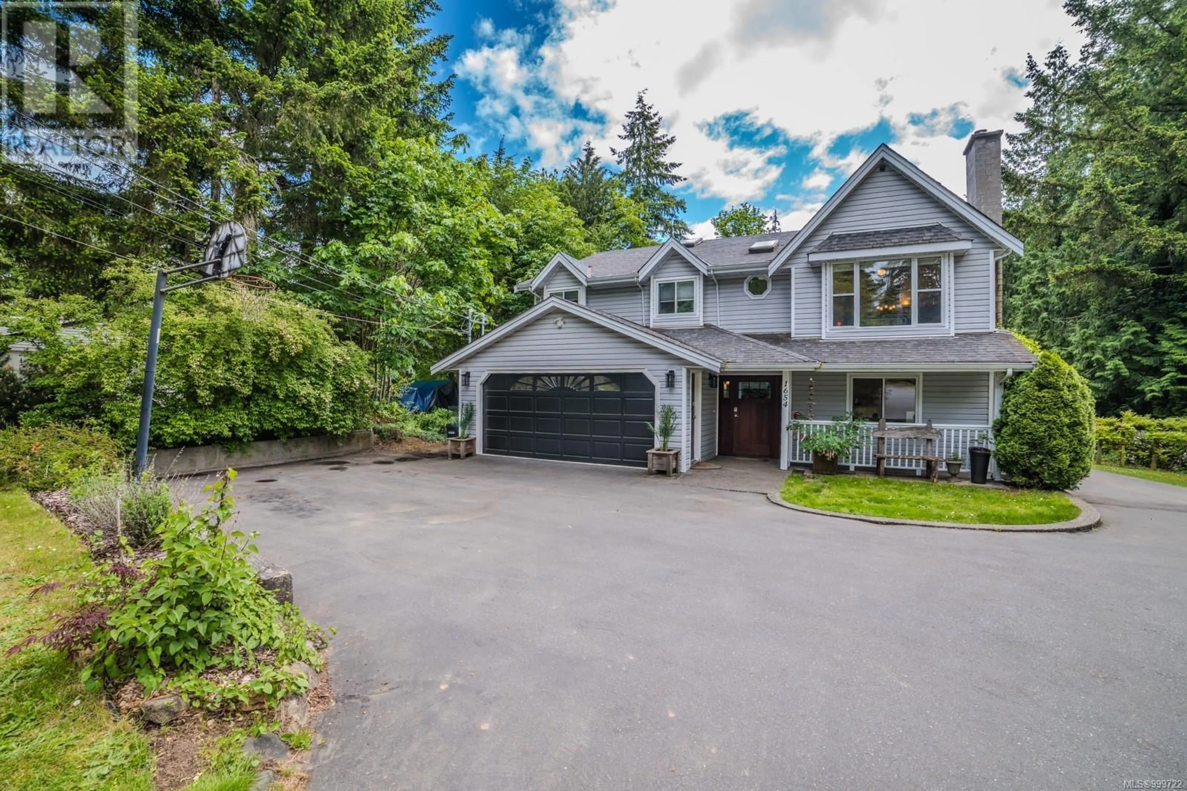 A pic from outside/outdoor area/front of a property/back of a property/a pic from drone, street for 1654 EXTENSION ROAD, Nanaimo British Columbia V9X1A5