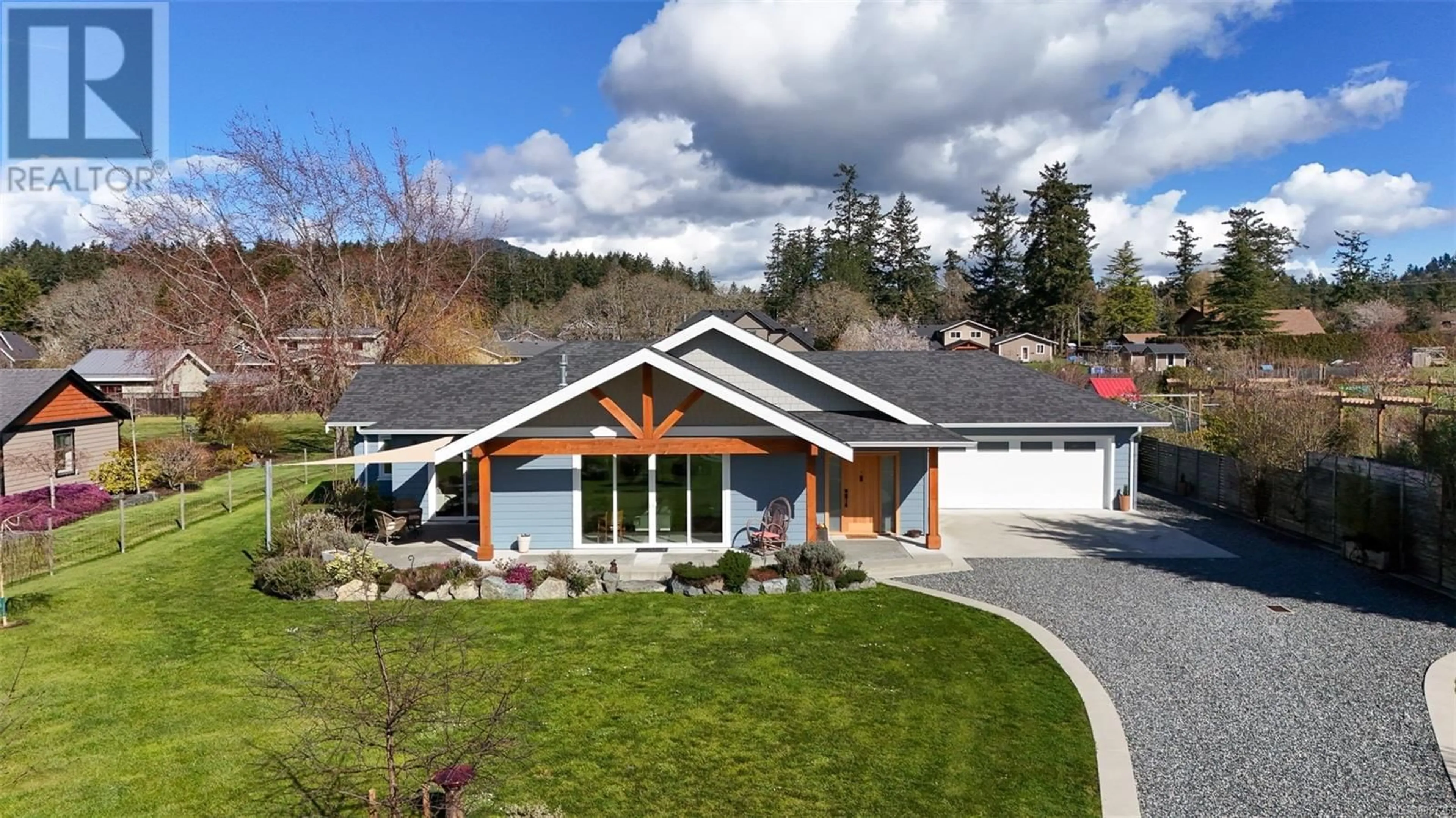 Home with vinyl exterior material, unknown for 822 WAIN ROAD, North Saanich British Columbia V8L5N8