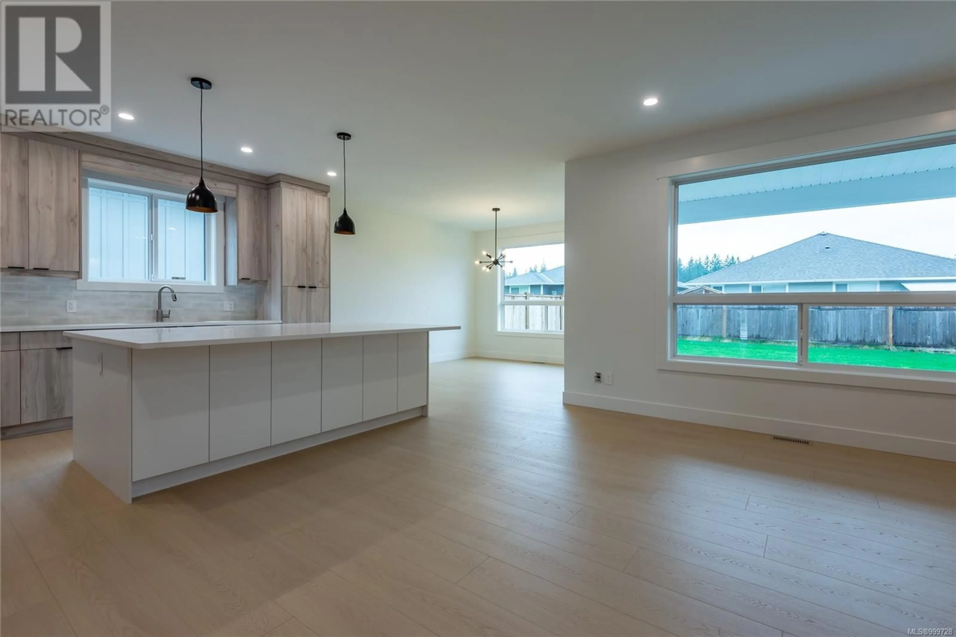 Open concept kitchen, unknown for 748 BEAVER CREEK BOULEVARD, Campbell River British Columbia V9H0G4
