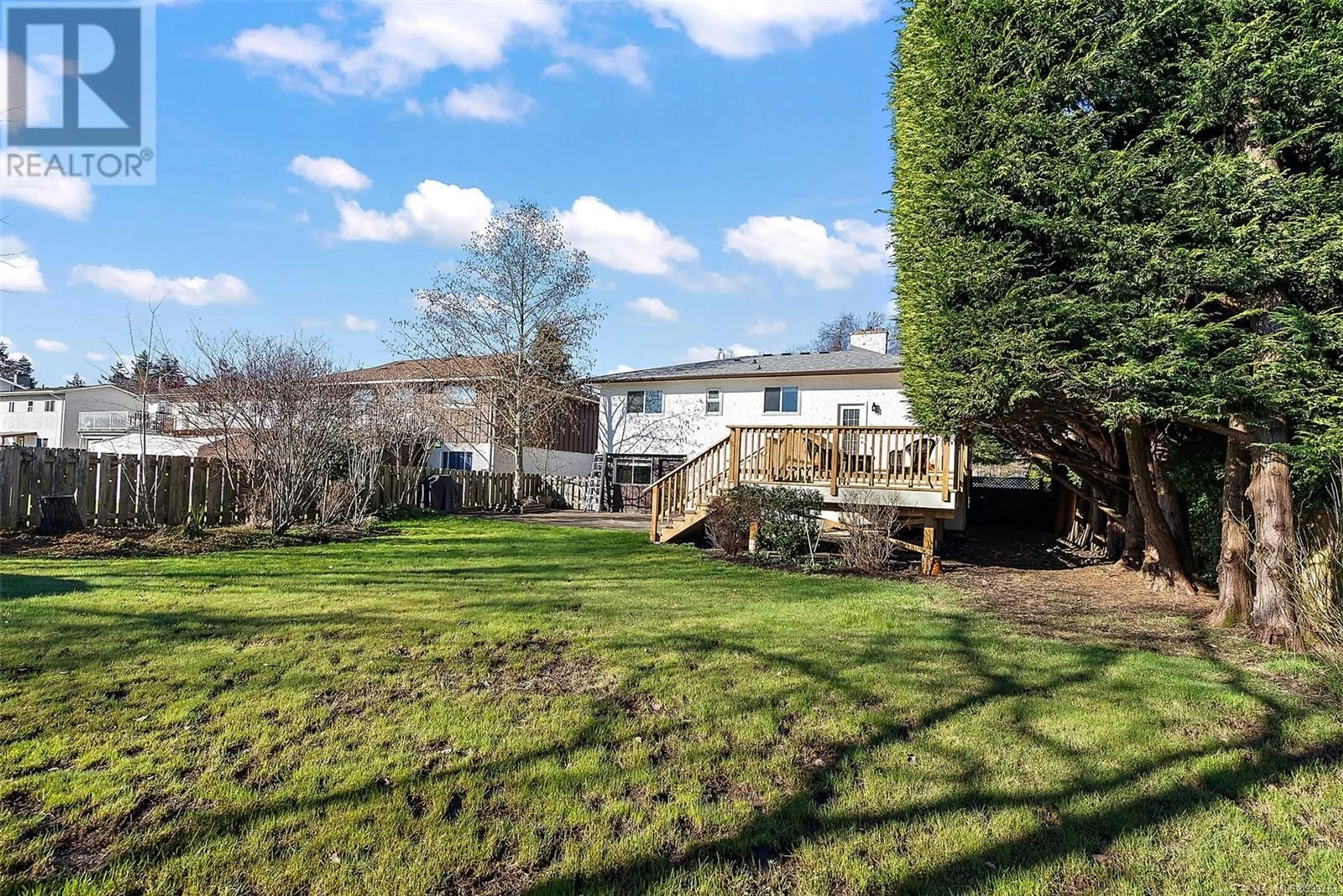 A pic from outside/outdoor area/front of a property/back of a property/a pic from drone, unknown for 9605 LAPWING PLACE, Sidney British Columbia V8L2T6