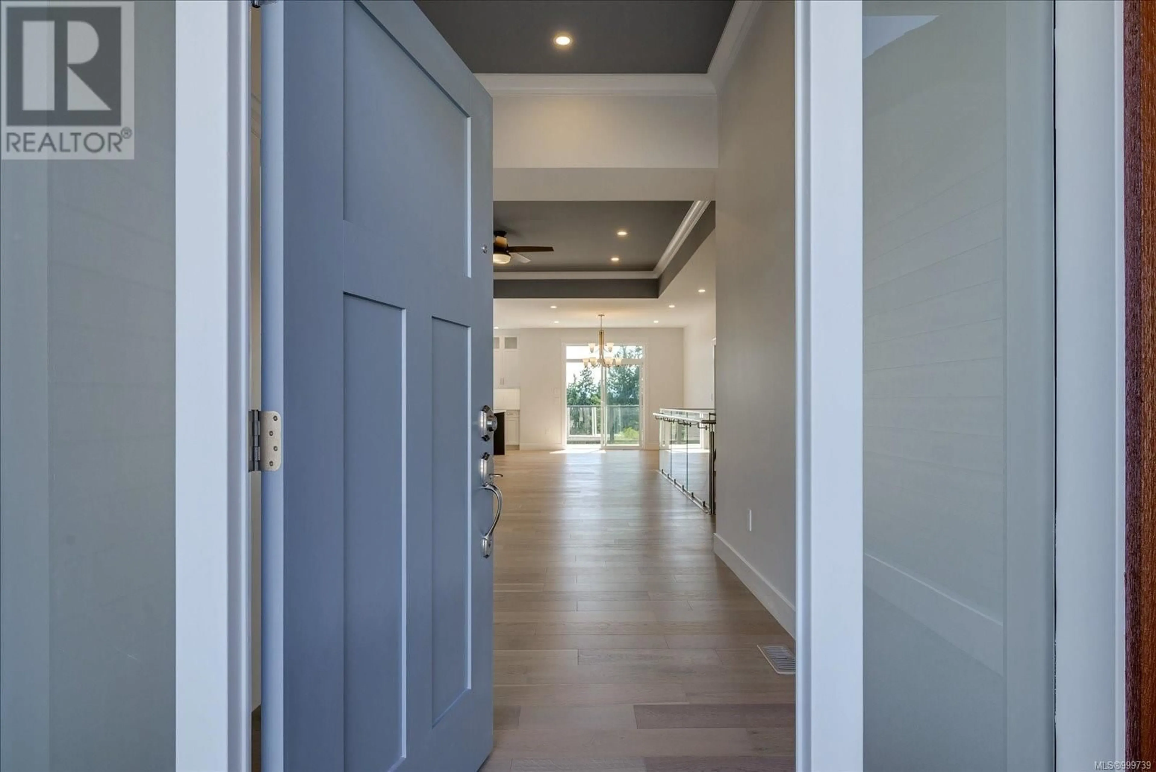 Indoor entryway for 167 GOLDEN OAKS CRESCENT, Nanaimo British Columbia V9T0K8