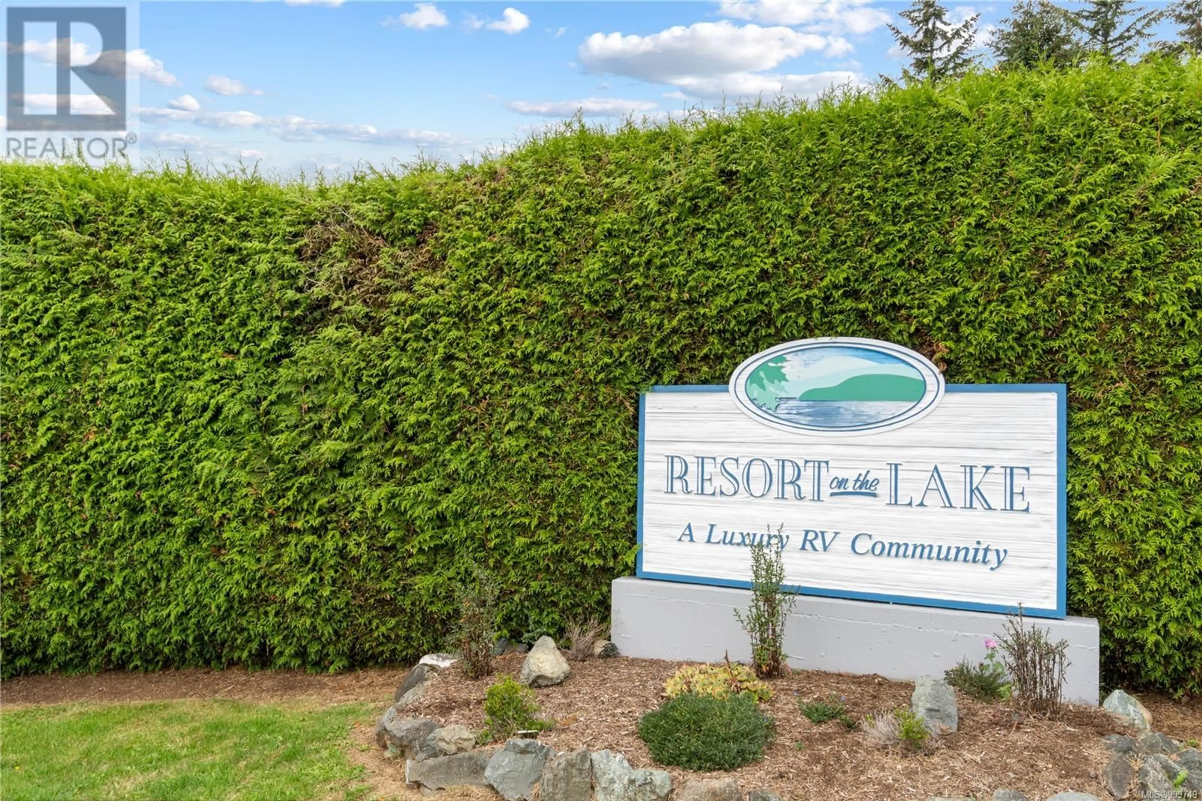 Lobby for 2139 NIMPKISH LAKE WAY, Nanaimo British Columbia V9S0A4