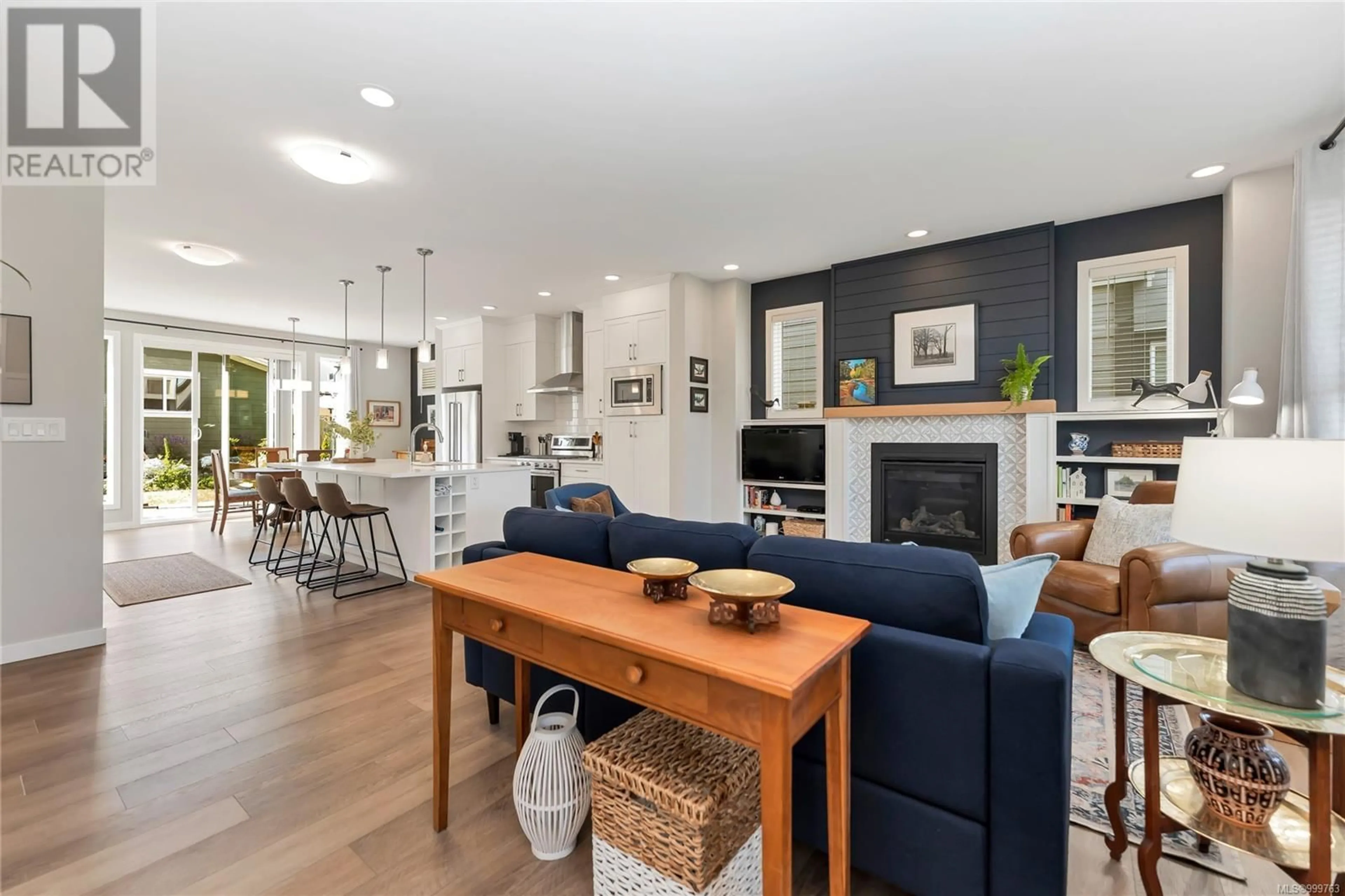 Open concept kitchen, unknown for 141 CASPIAN DRIVE, Colwood British Columbia V9C0R6