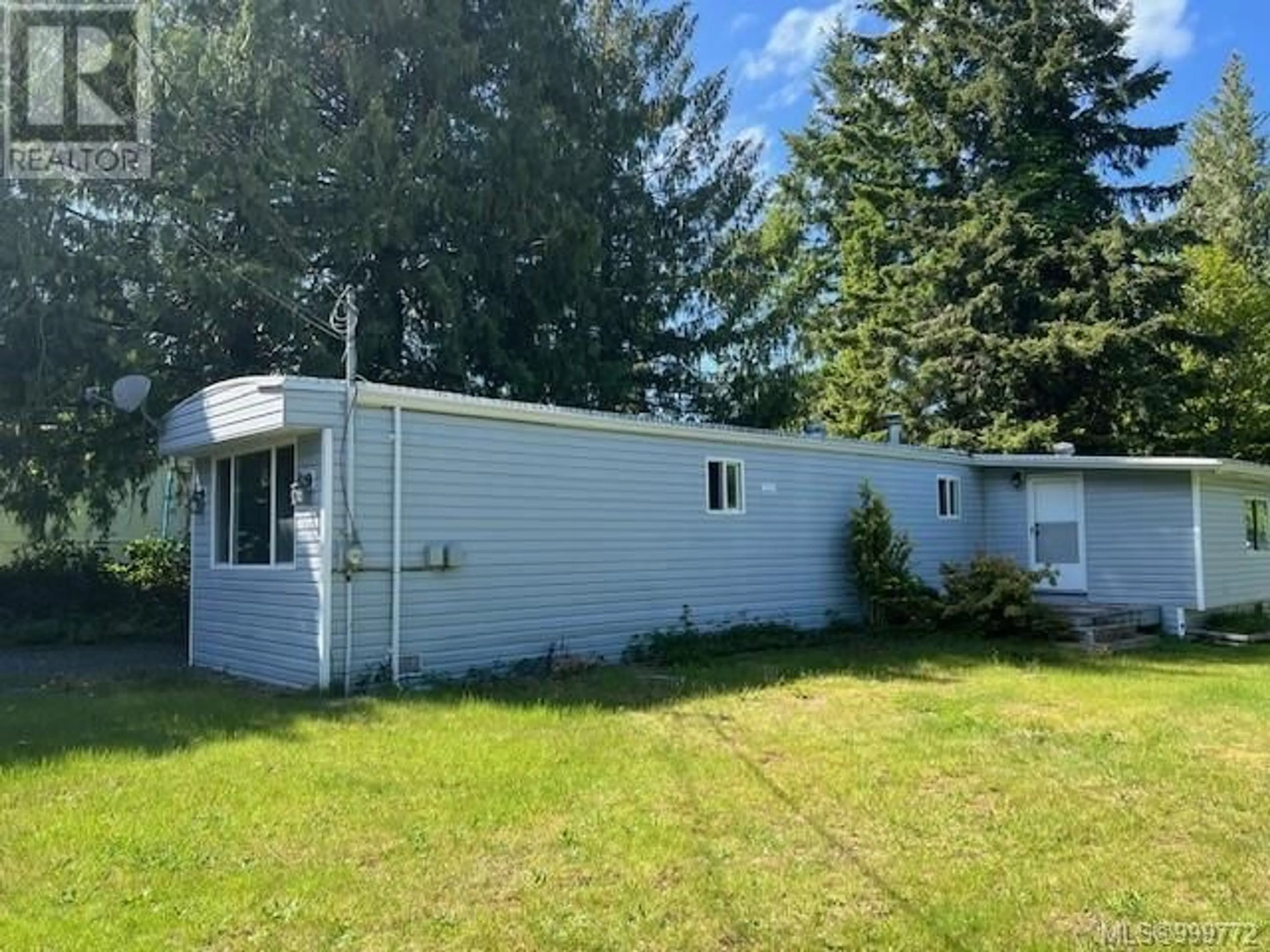 Home with vinyl exterior material, unknown for 2058 AUSTIN ROAD, Comox British Columbia V9M3Z4