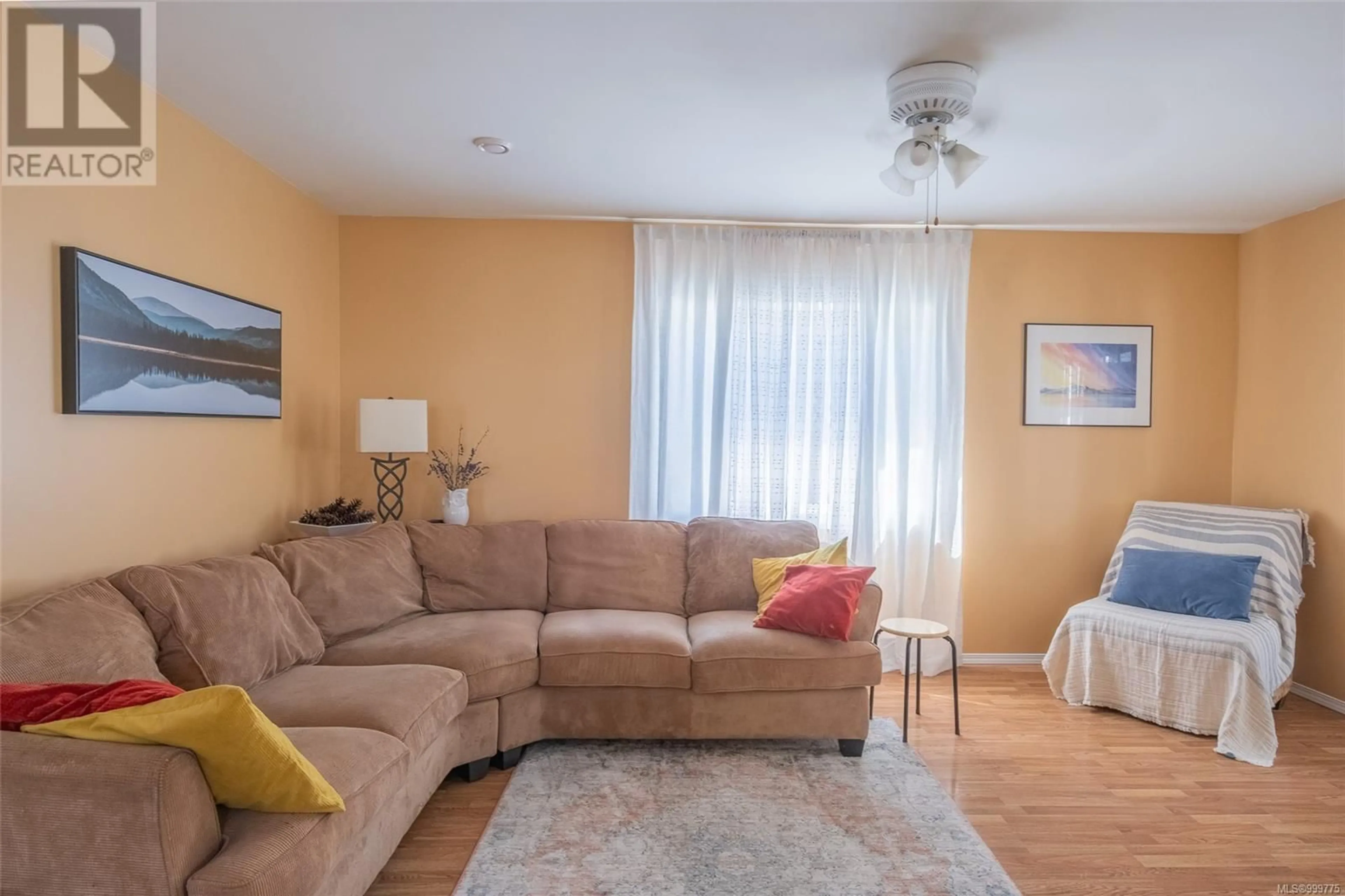 Living room with furniture, unknown for 1251 WESTURNE HEIGHTS ROAD, Whiskey Creek British Columbia V9K2S9