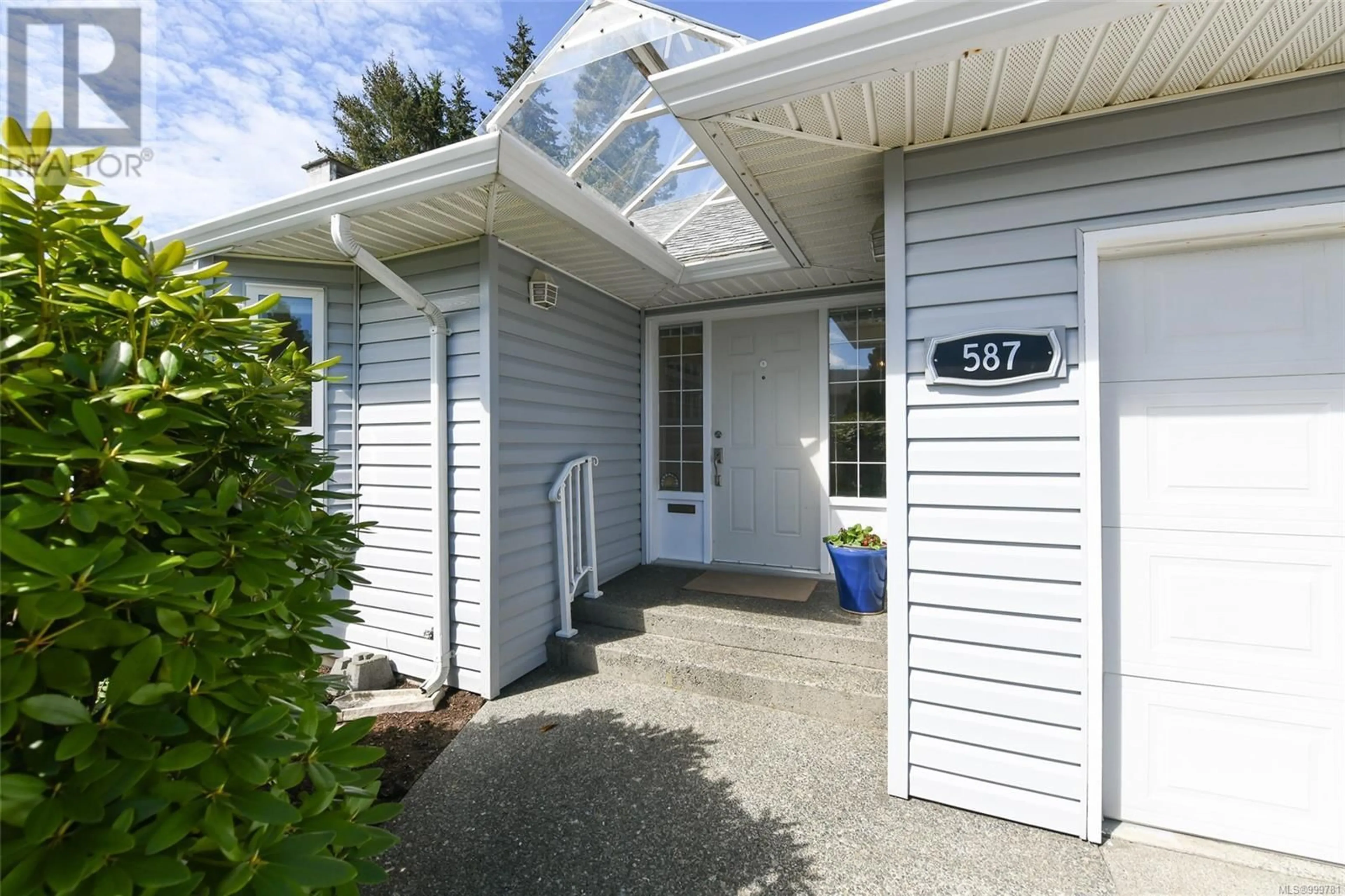 Unknown for 587 TORRENCE ROAD, Comox British Columbia V9M3G8