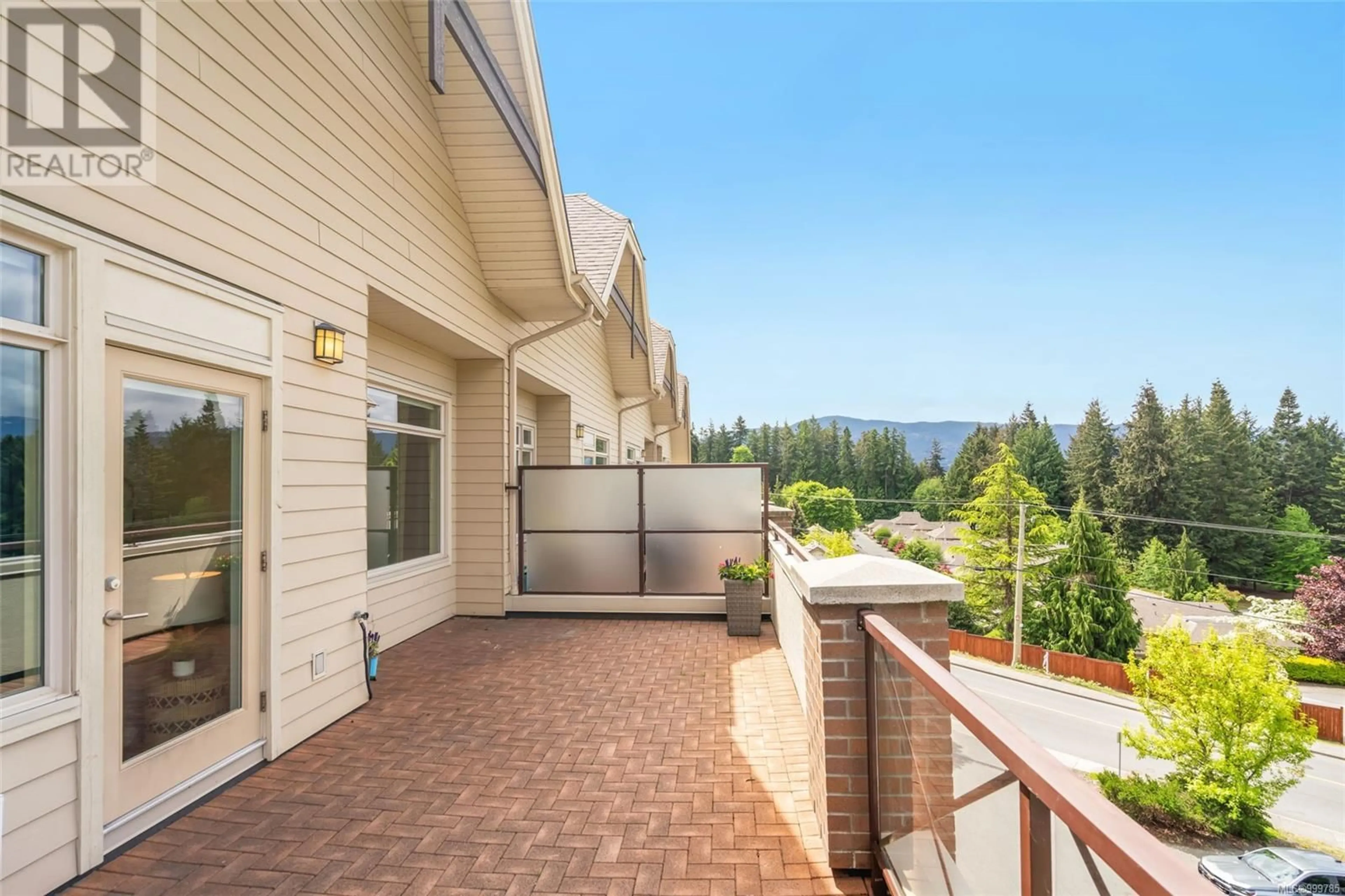Patio, mountain view for 201 - 6135 METRAL DRIVE, Nanaimo British Columbia V9T2L7