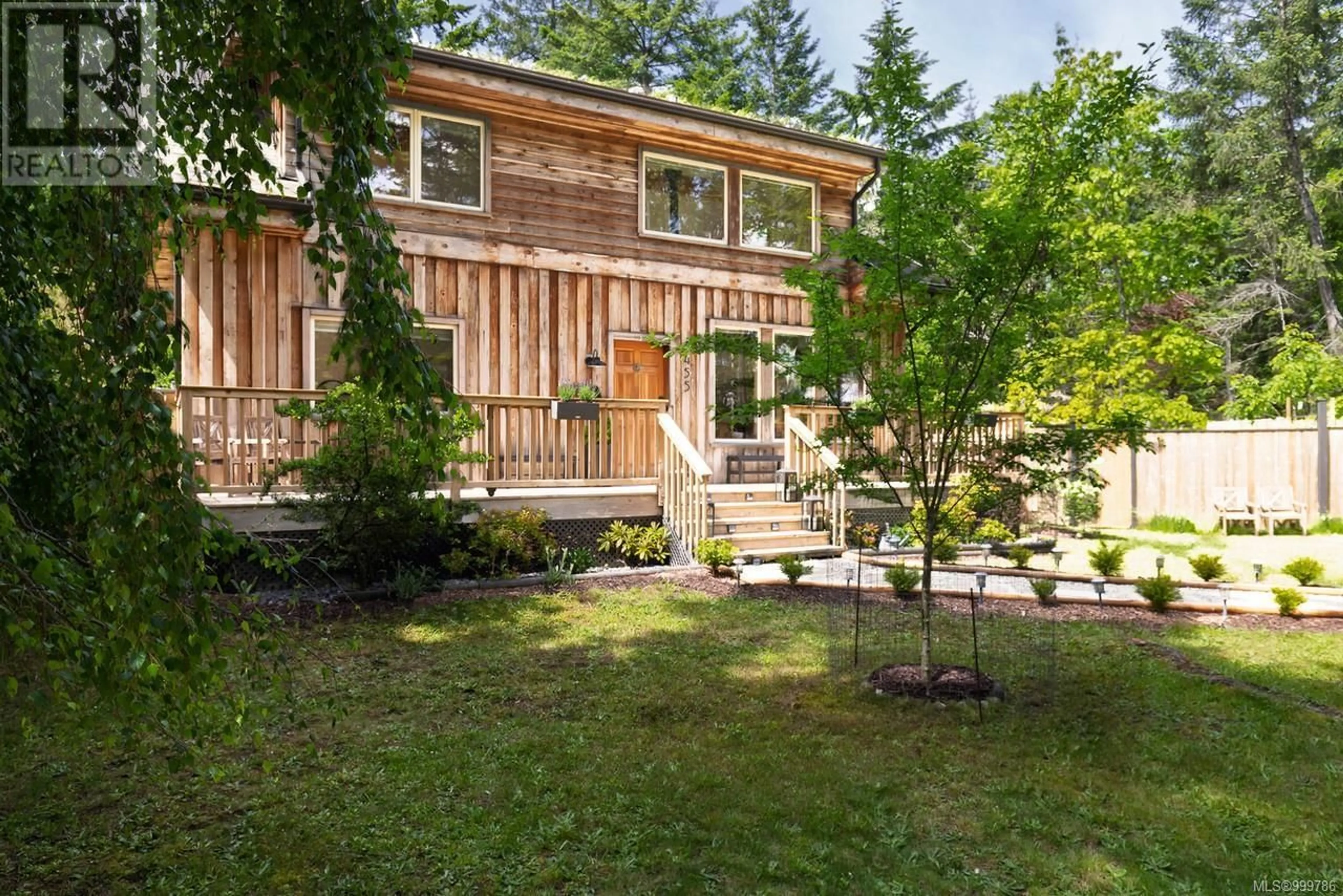 Patio, unknown for 1455 TRILLIUM WAY, Gabriola Island British Columbia V0R1X5