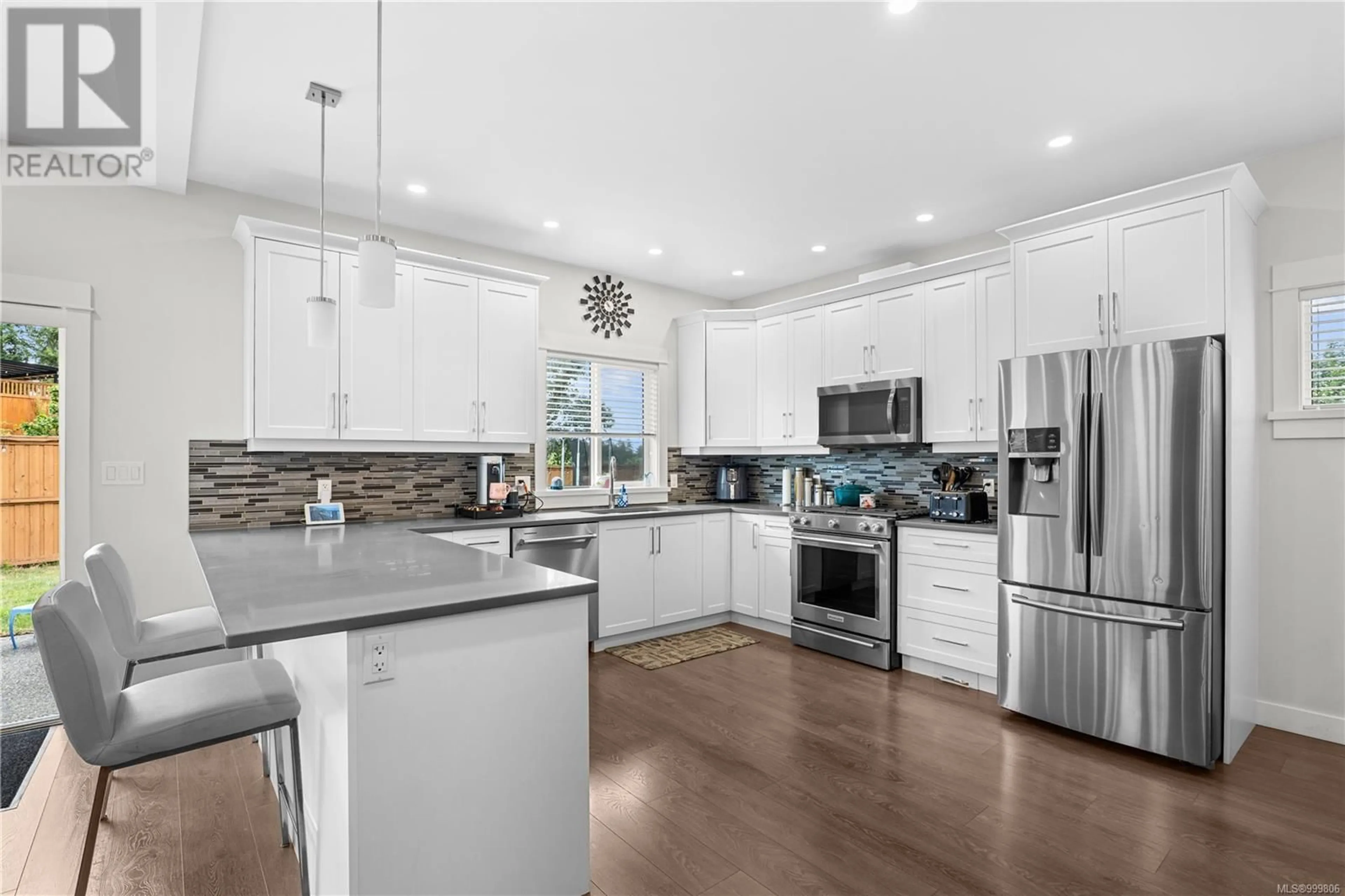 Open concept kitchen, ceramic/tile floor for 2401 LUND ROAD, View Royal British Columbia V9B0S9