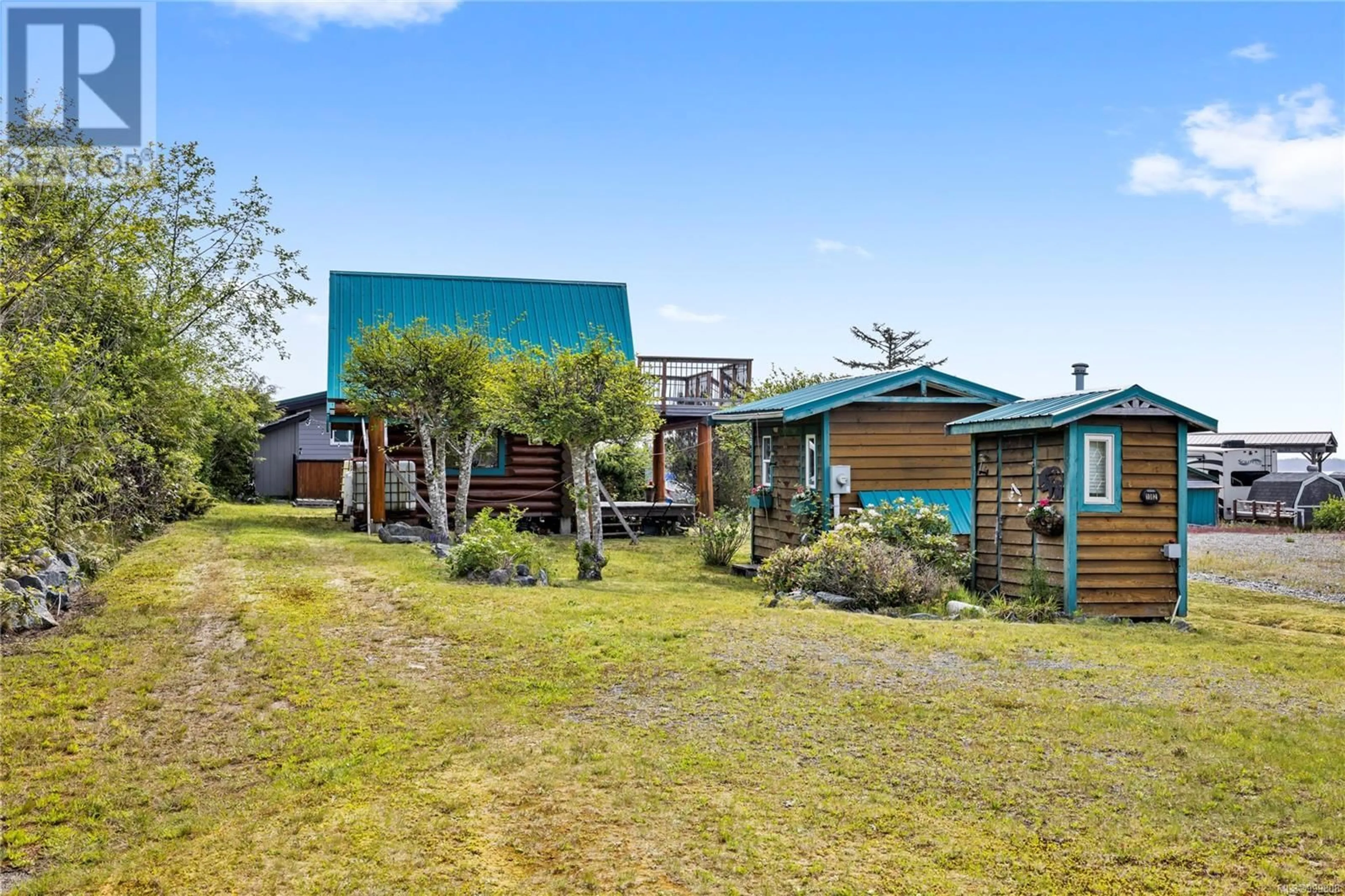 A pic from outside/outdoor area/front of a property/back of a property/a pic from drone, unknown for 1082 SIXTH AVENUE, Ucluelet British Columbia V0R3A0