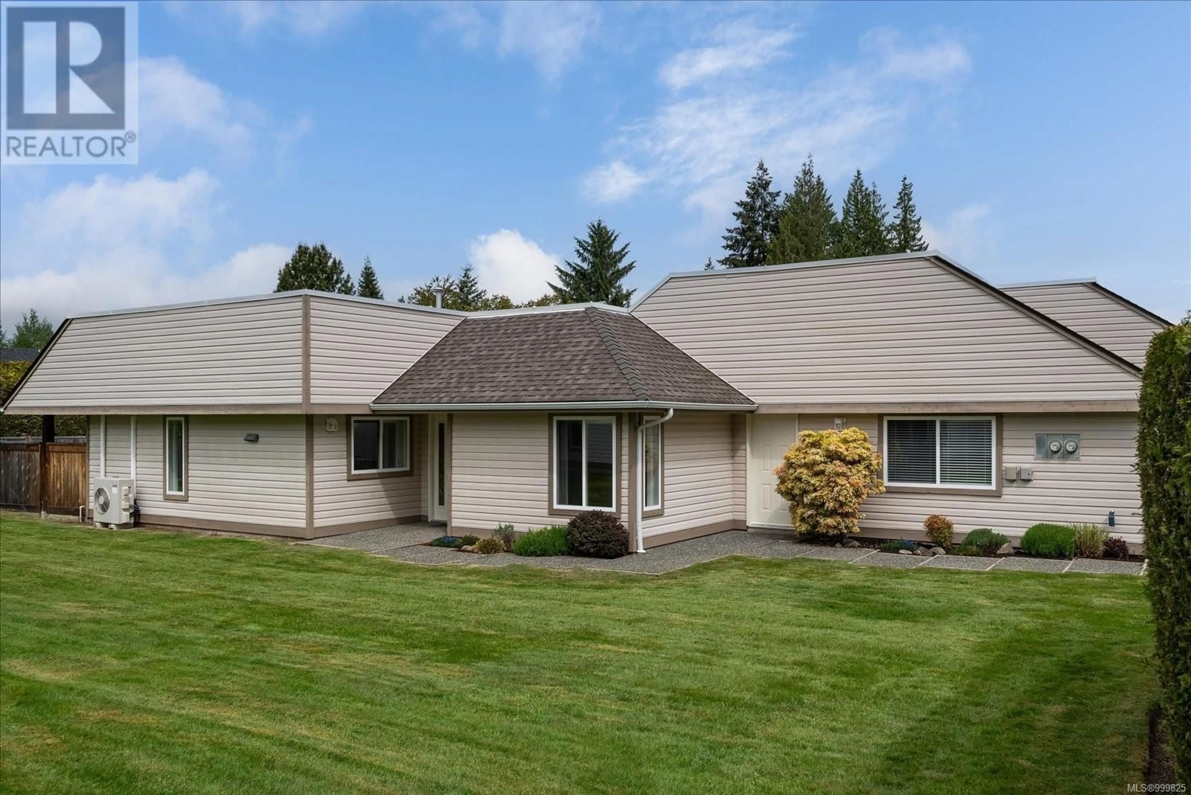 Home with vinyl exterior material, unknown for 17 - 460 SCHLEY PLACE, Qualicum Beach British Columbia V9K2M4