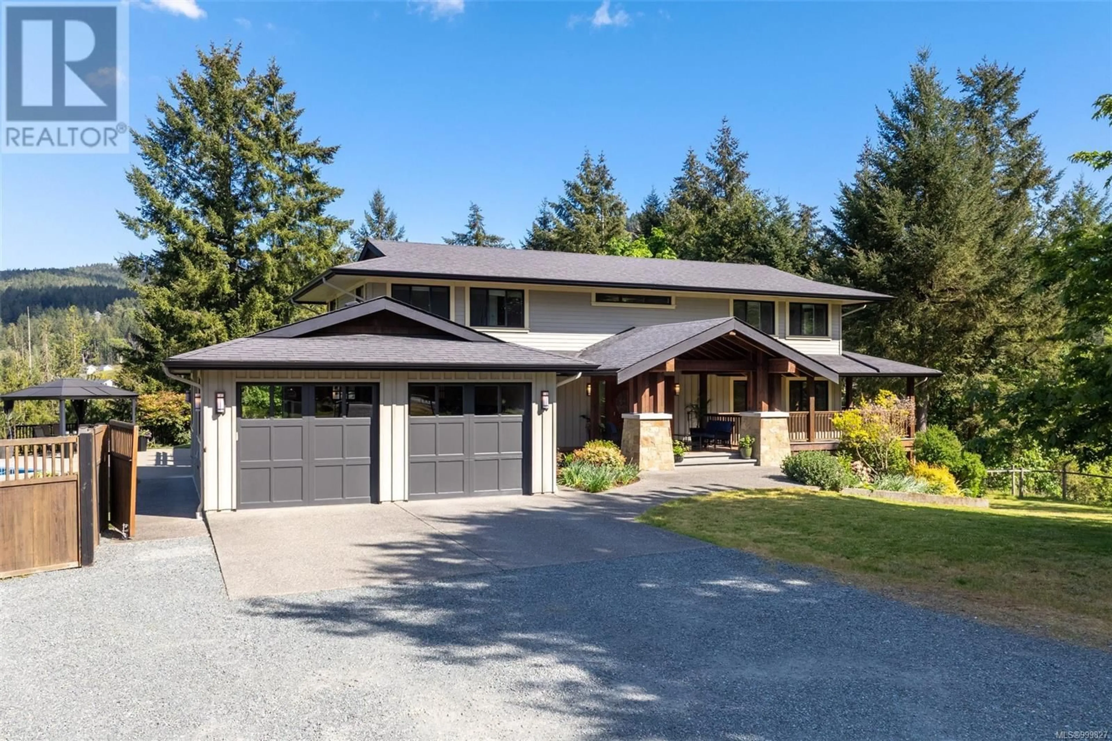 Home with vinyl exterior material, street for 7136/7138 RICHARDS TRAIL, Duncan British Columbia V9L5W4