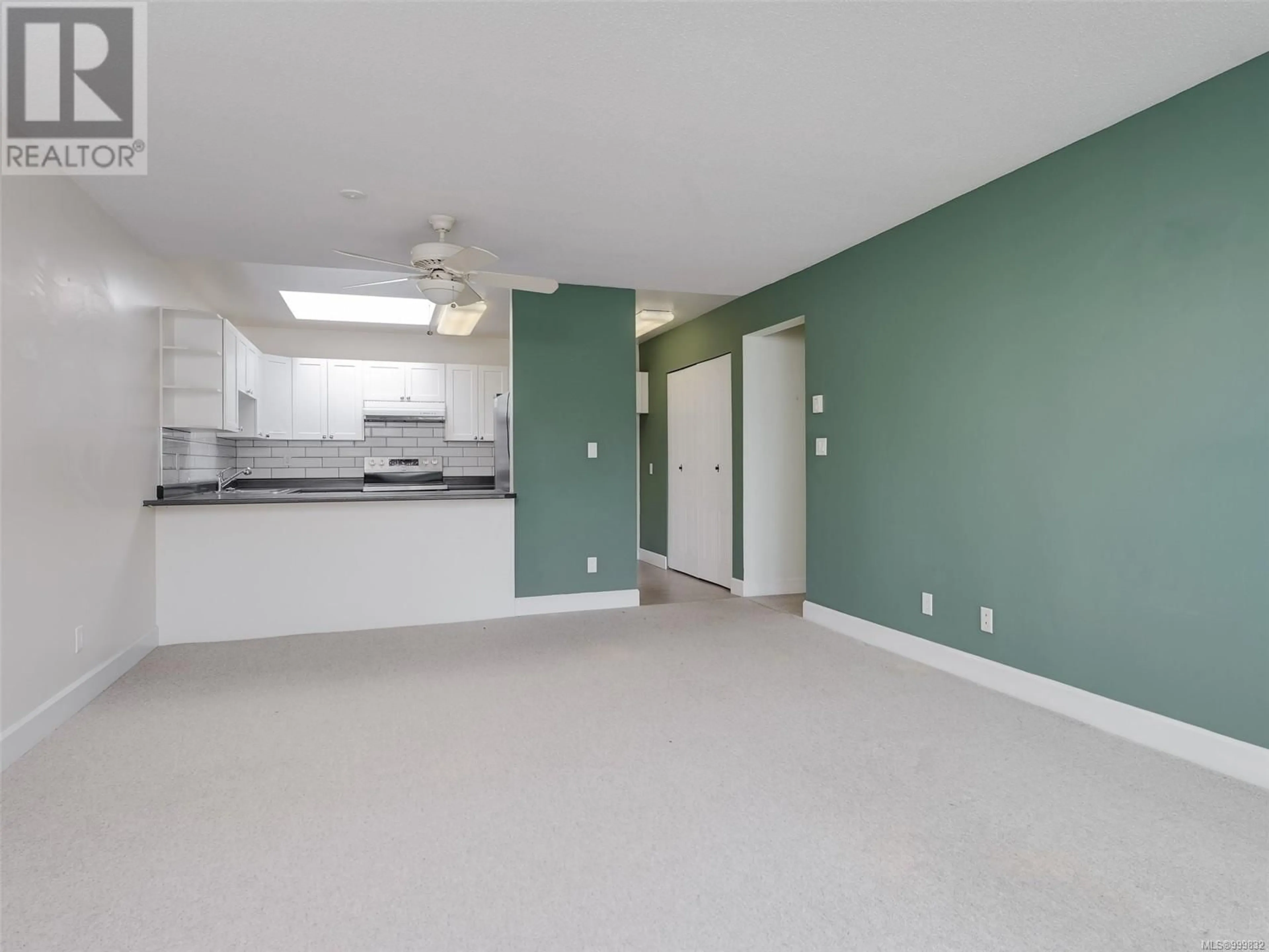 A pic of a room for 401 - 420 PARRY STREET, Victoria British Columbia V8V2H7