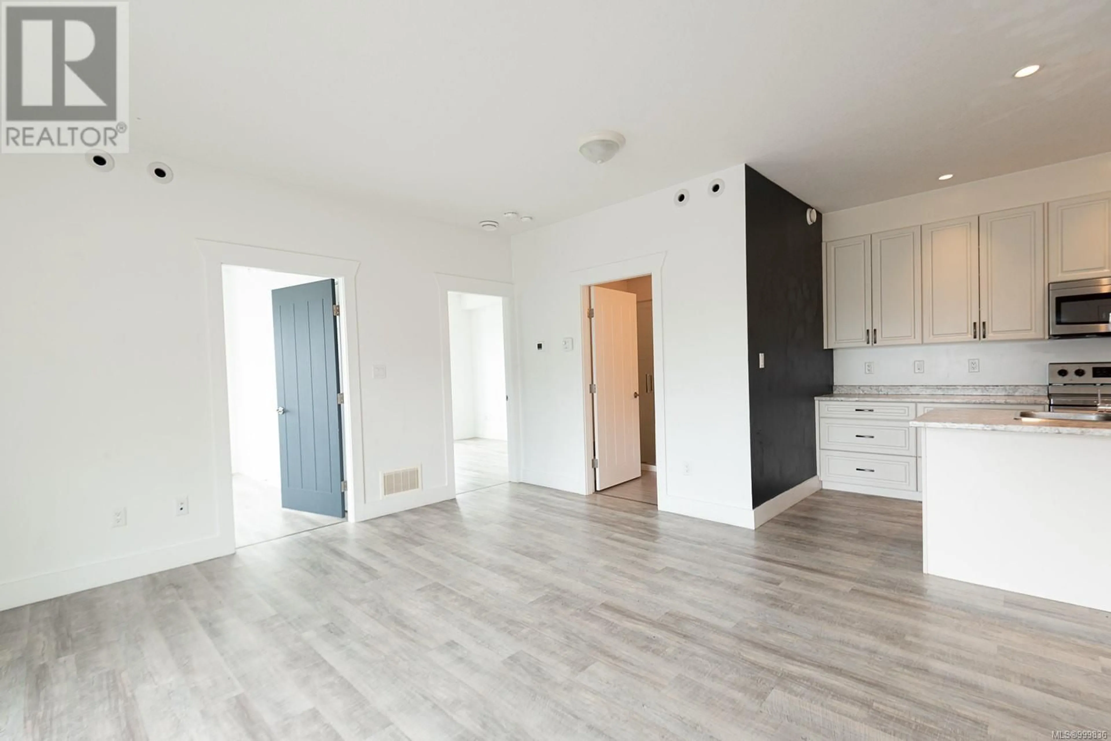 A pic of a room for 3 - 2886 OAK STREET, Chemainus British Columbia V0R1K1